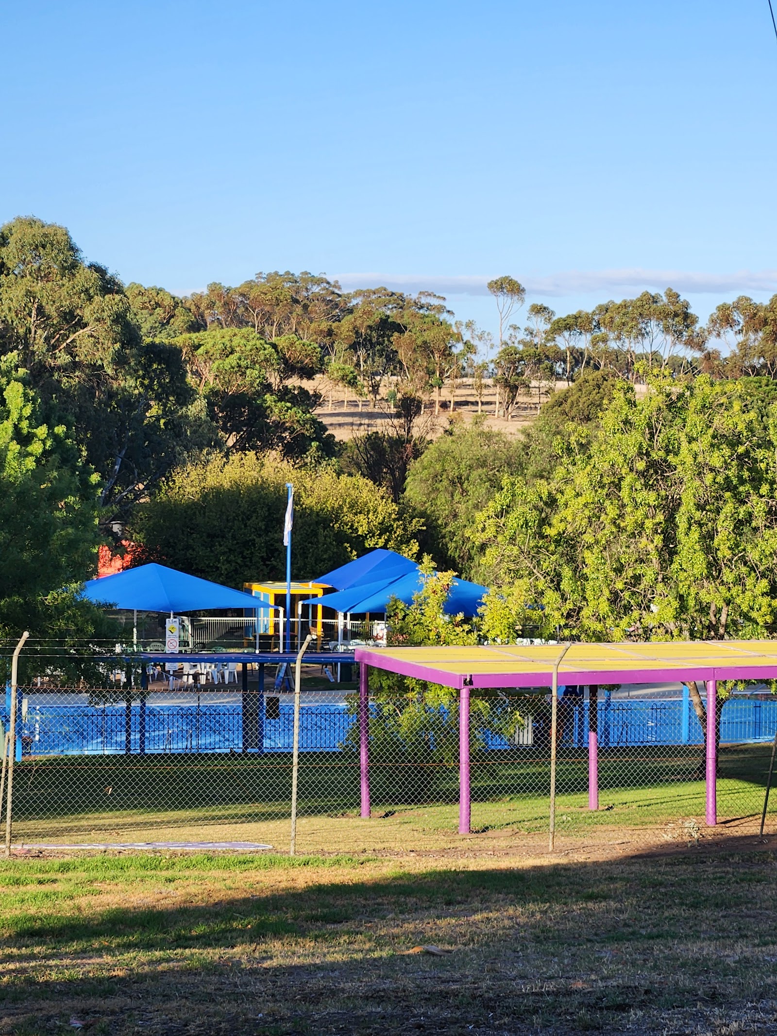 Browns Water Holes Caravan Park 3