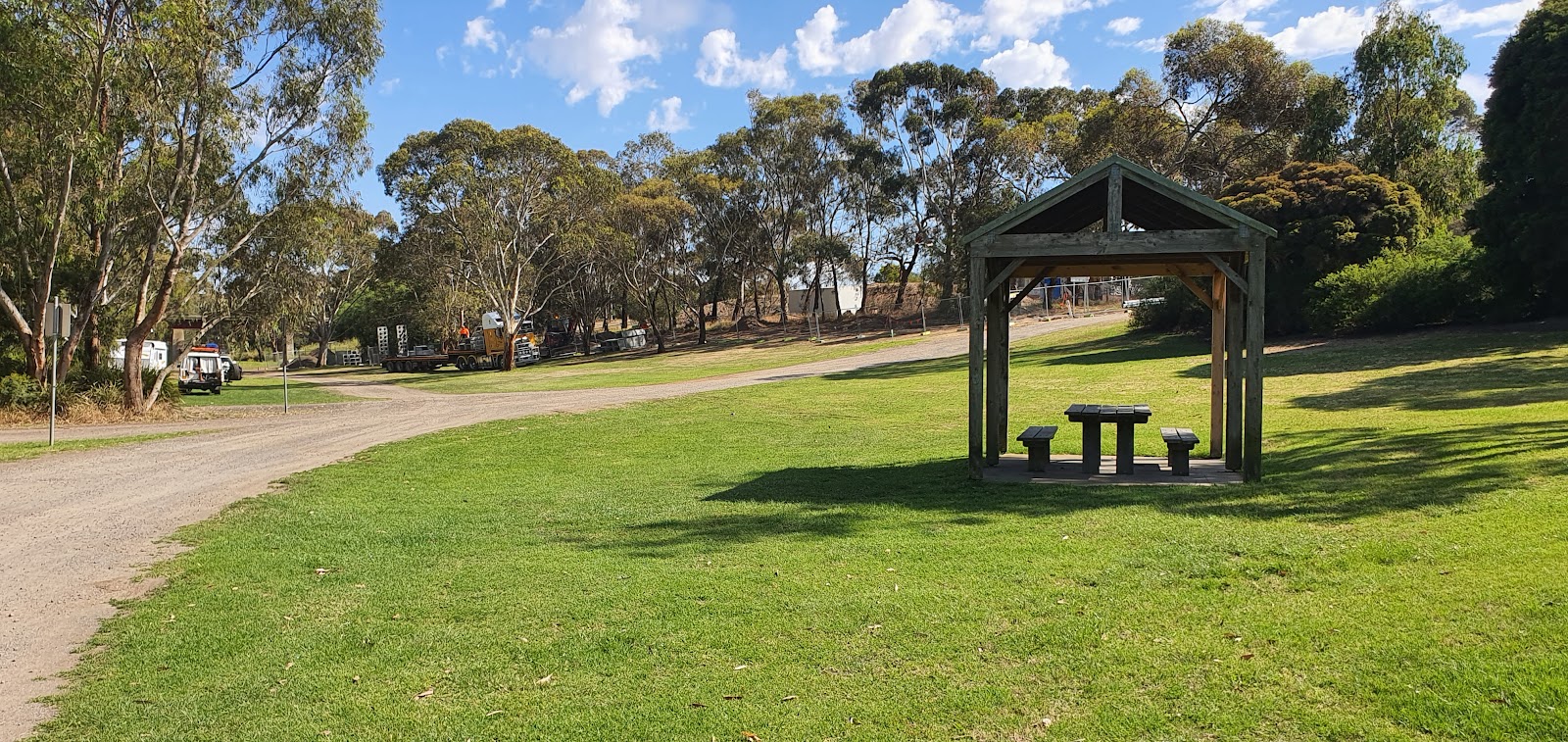 Barwon River Reserve RV Friendly 48 Hour Parking 3