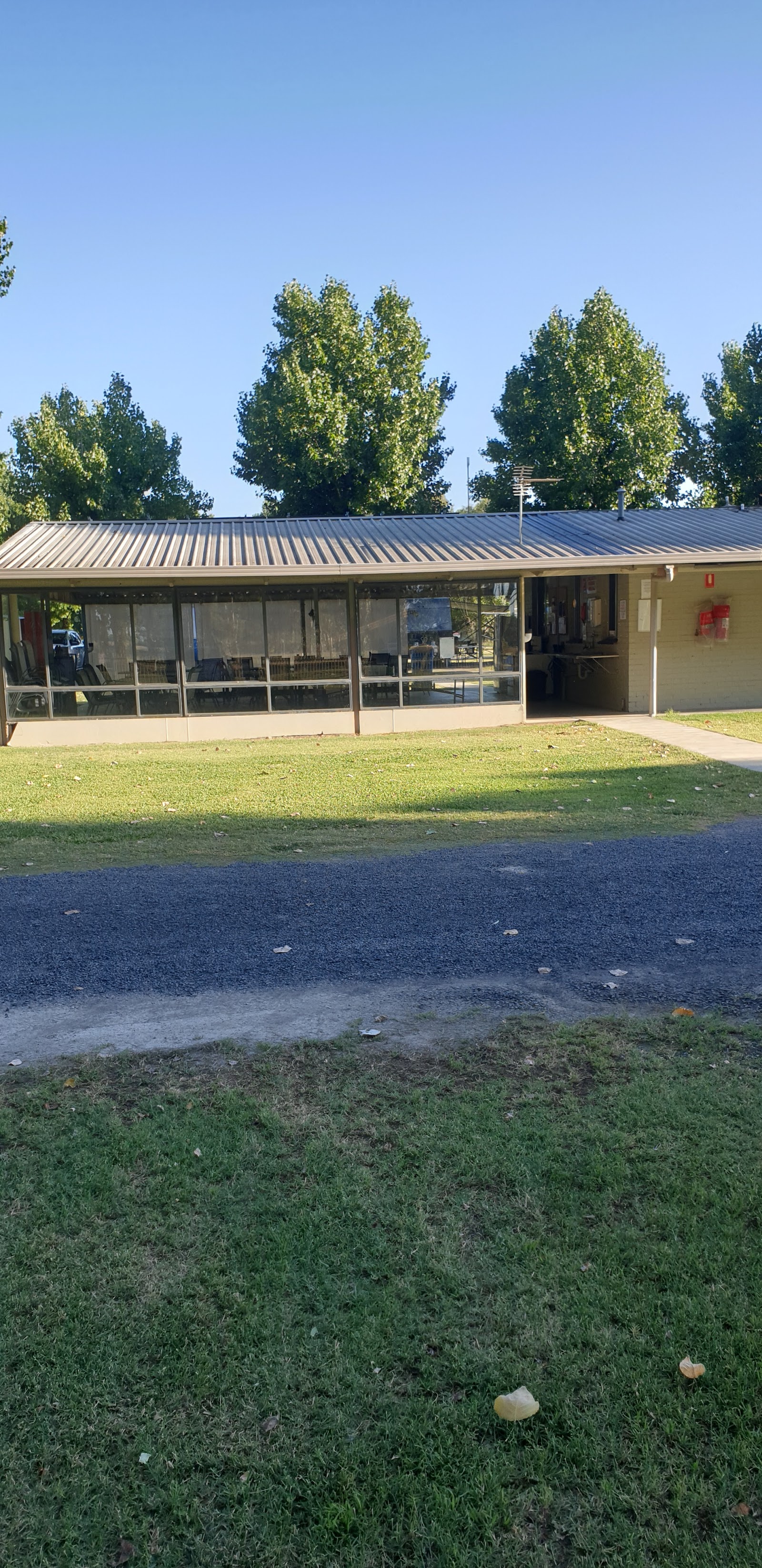 Cobram Willows Caravan Park 2