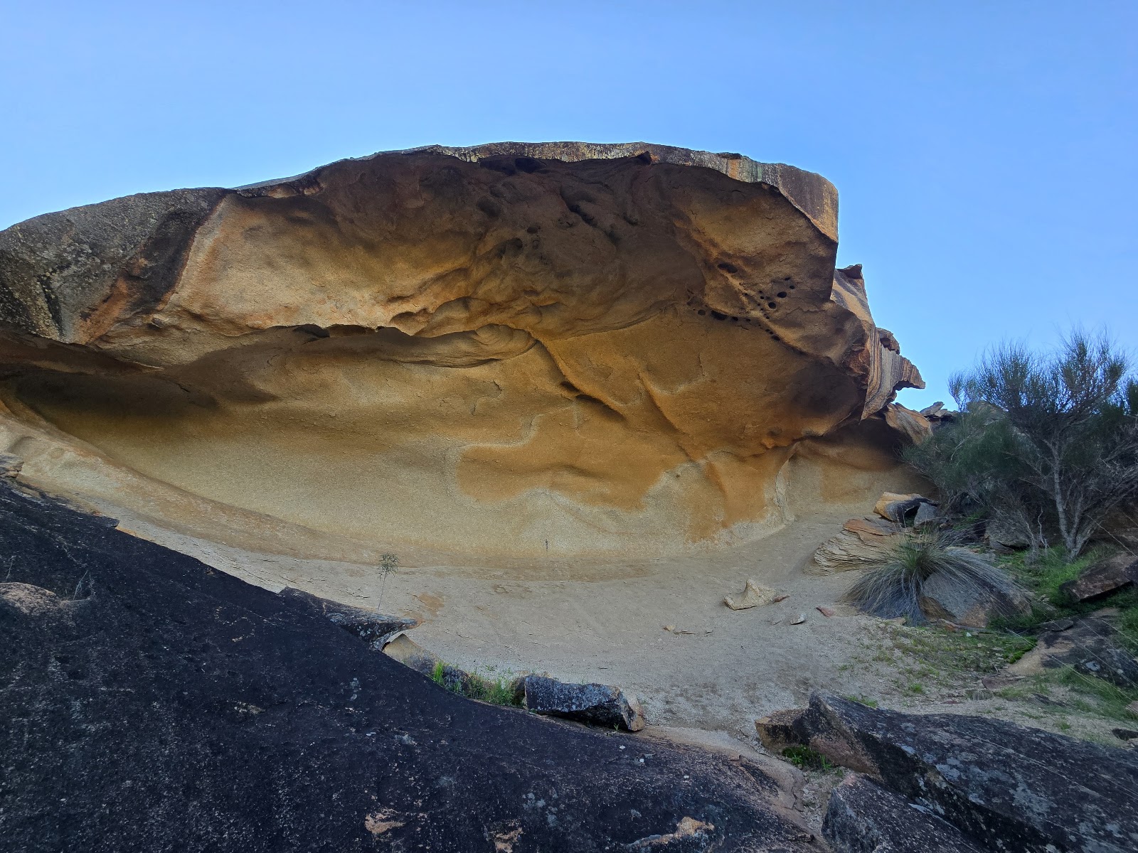 Baladjie Rock Campground 3