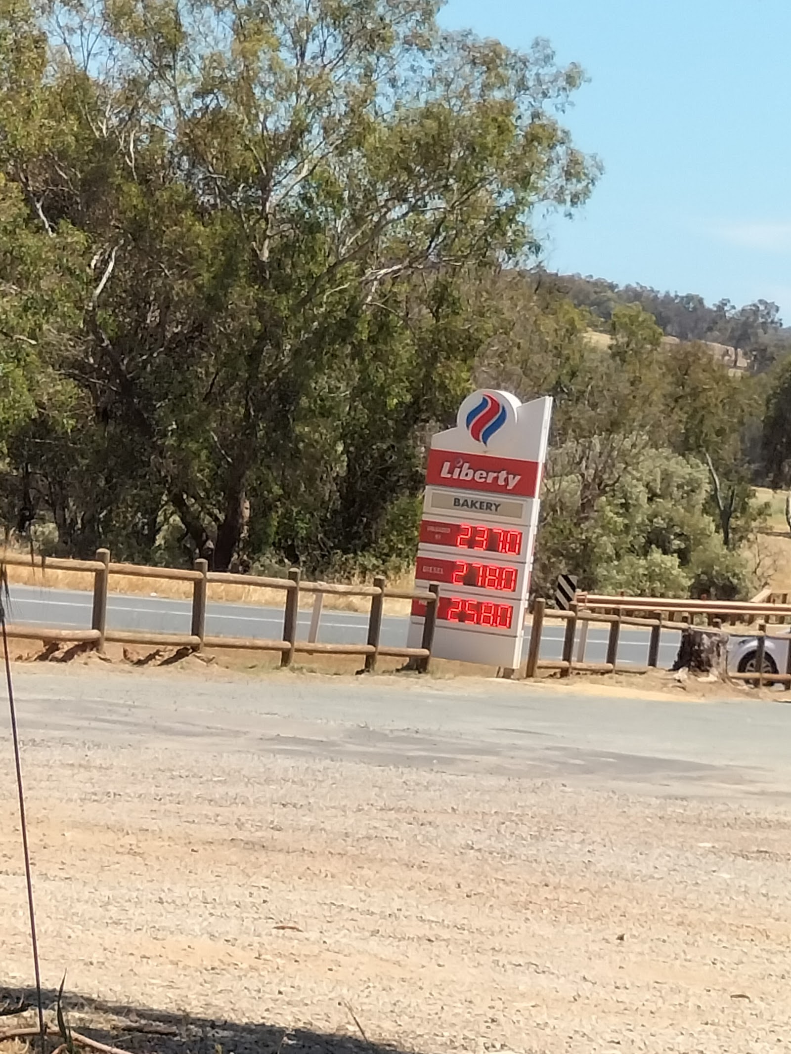 Riverside Roadhouse 6