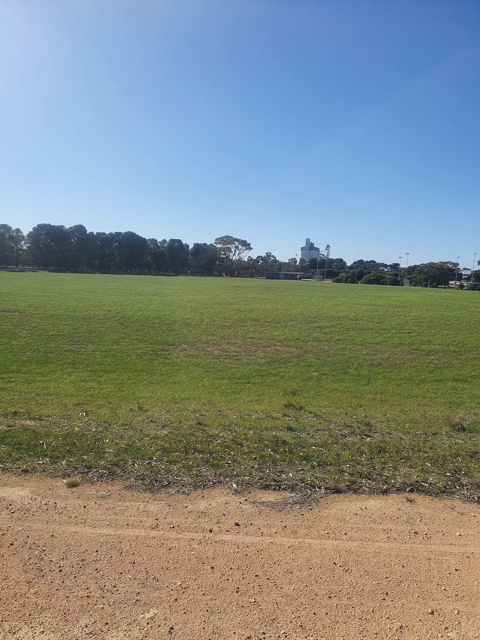 Geranium Free Caravan Park/Campground 3