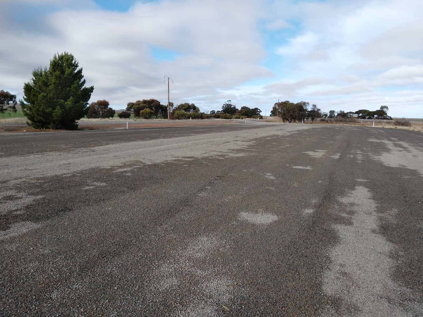 Hanson Parking Bay 2