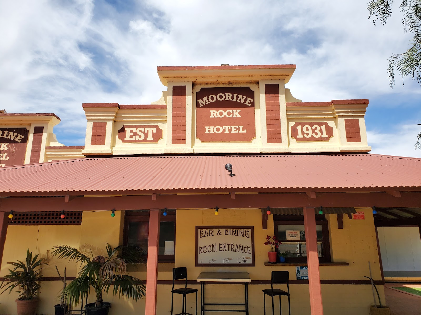 Moorine Rock Hotel Motel 3