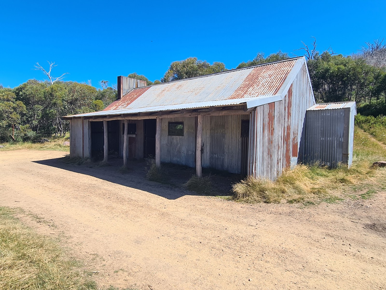 Bluff Hut 3