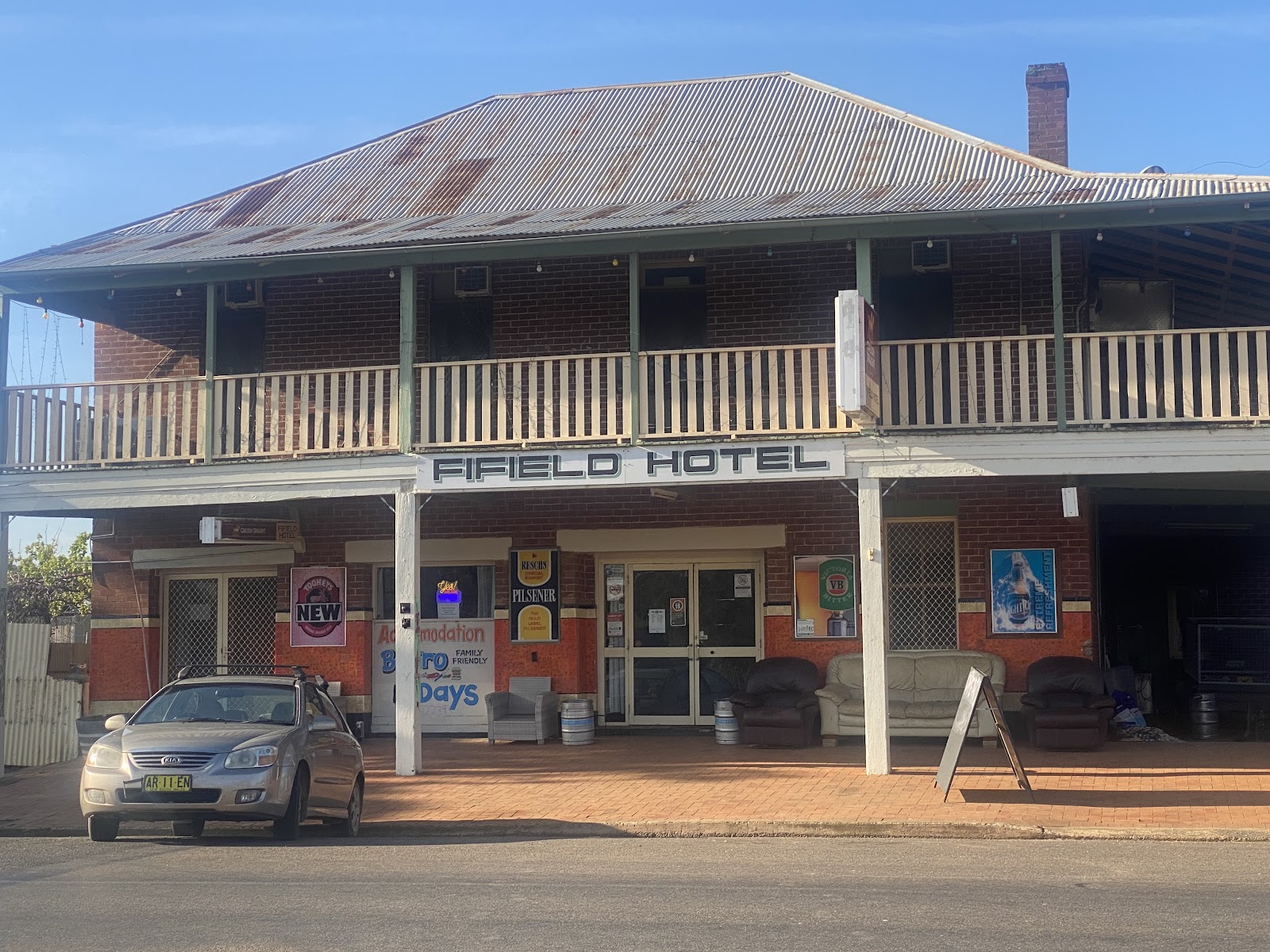 Fergies Fifield Hotel 2