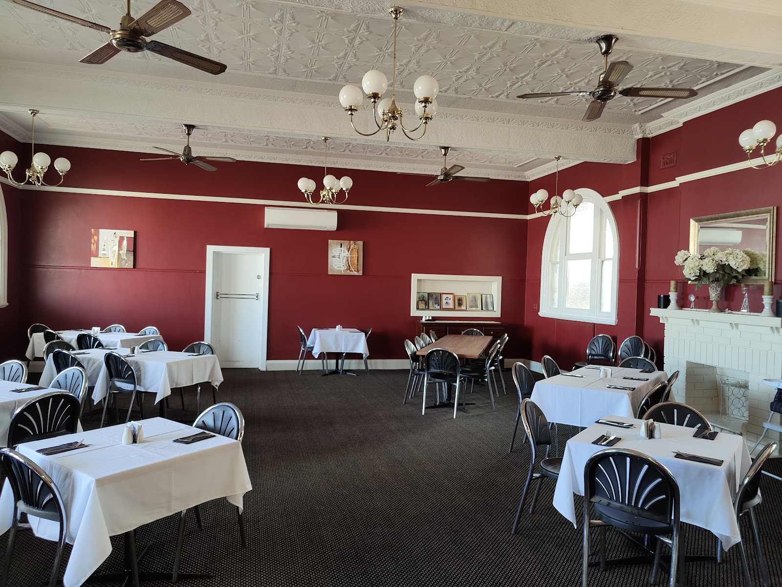 Royal Hotel 3
