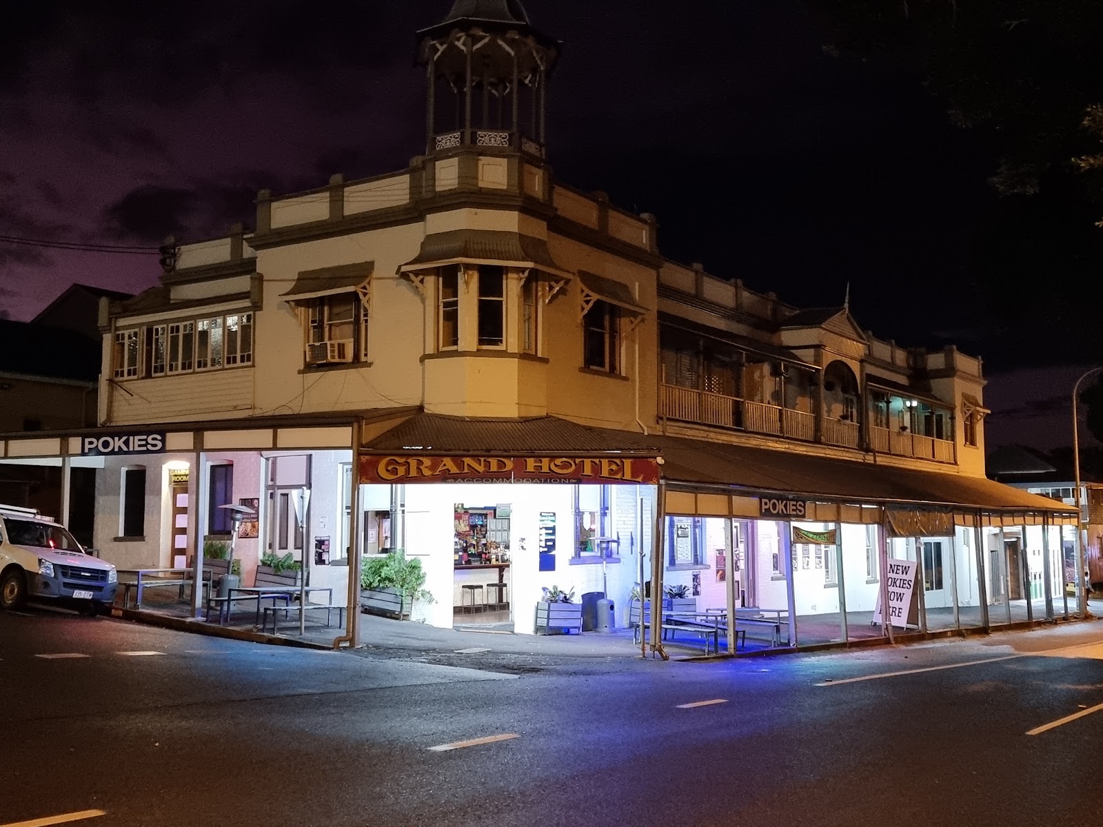 Grand Hotel Mt Morgan 3
