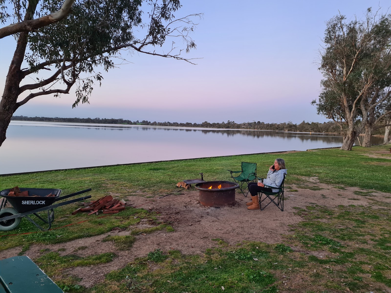 Lakeside Camping 5