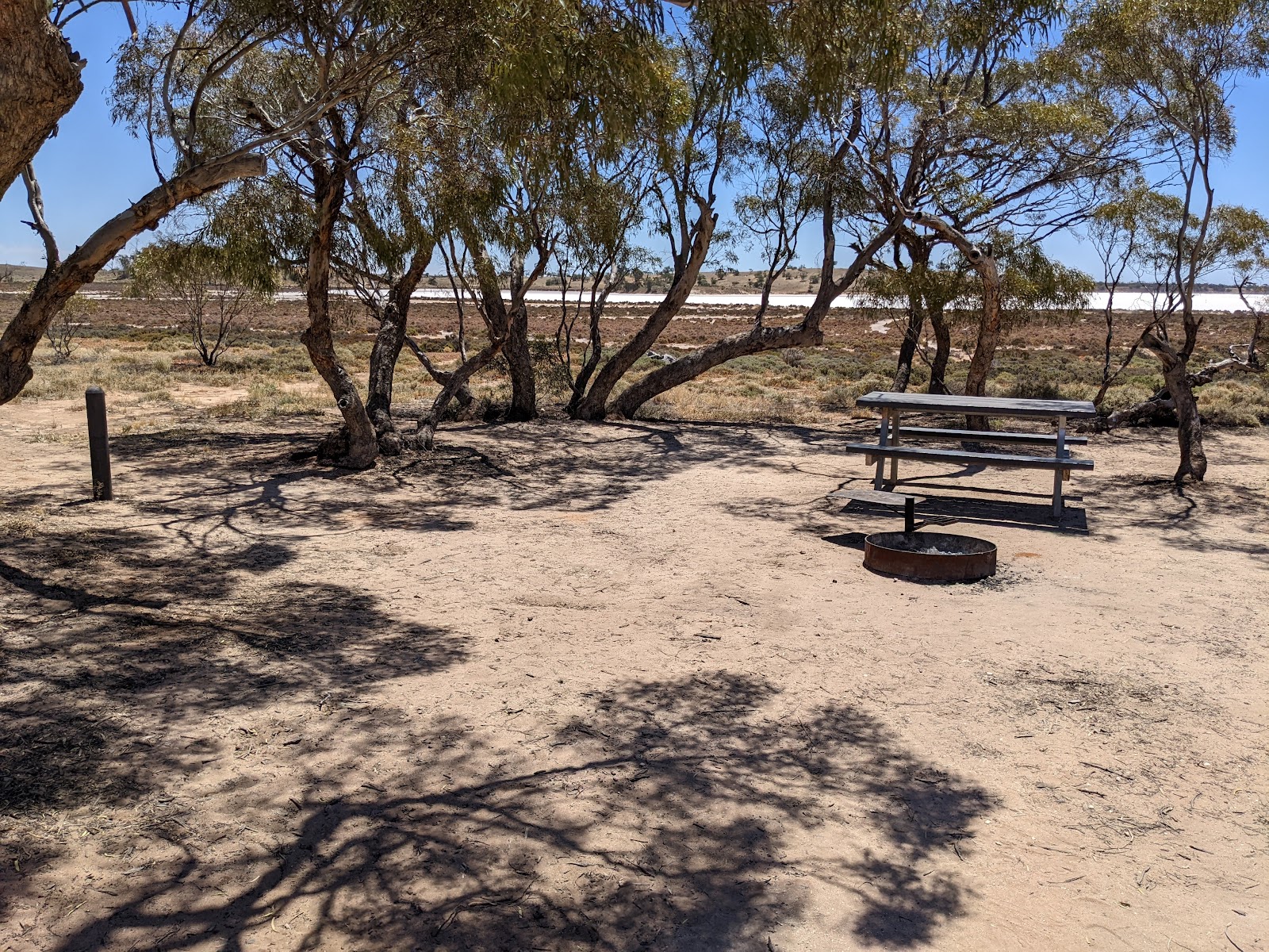 Lakes Crosbie Campground 5