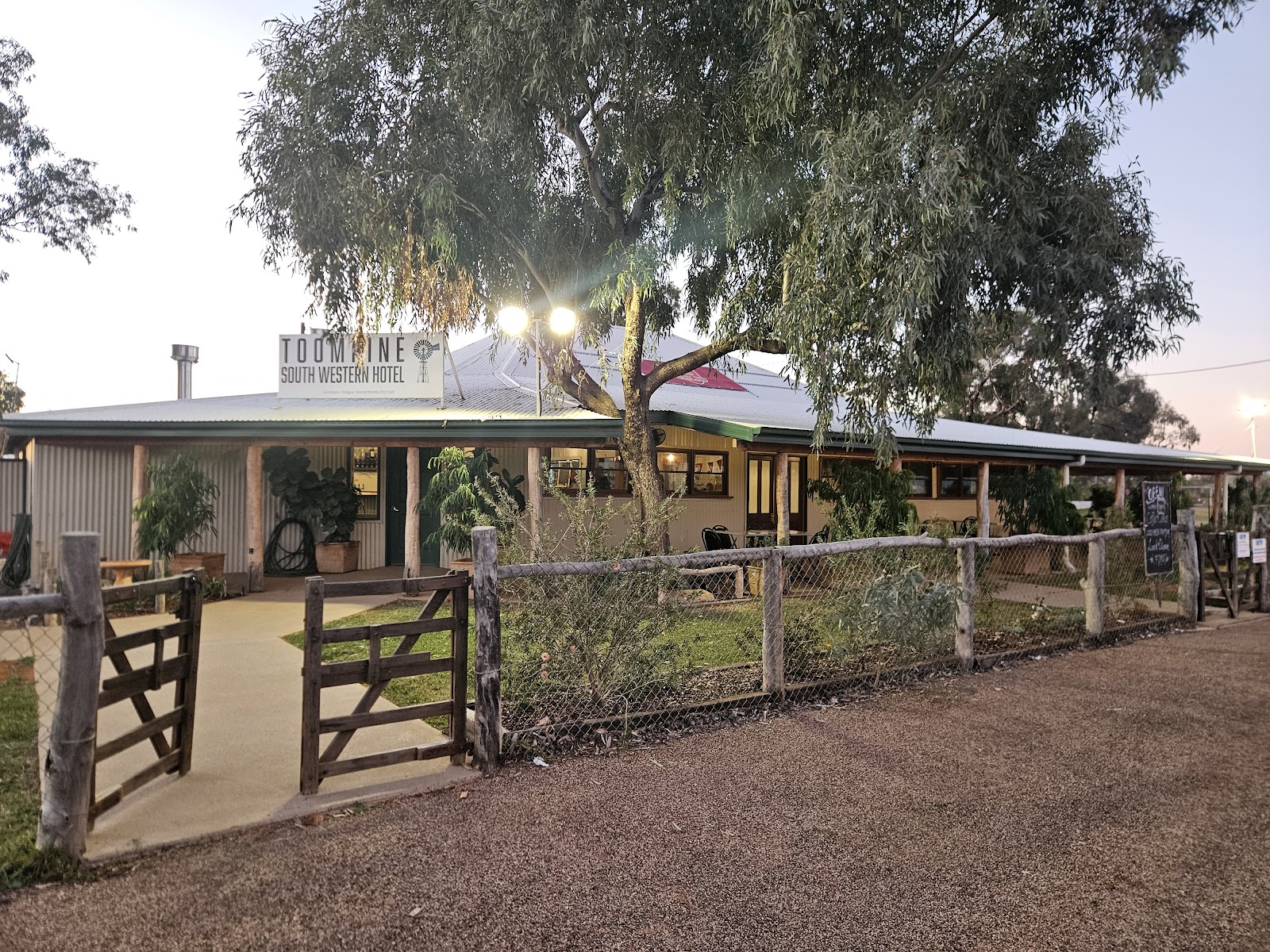 Toompine Hotel 2