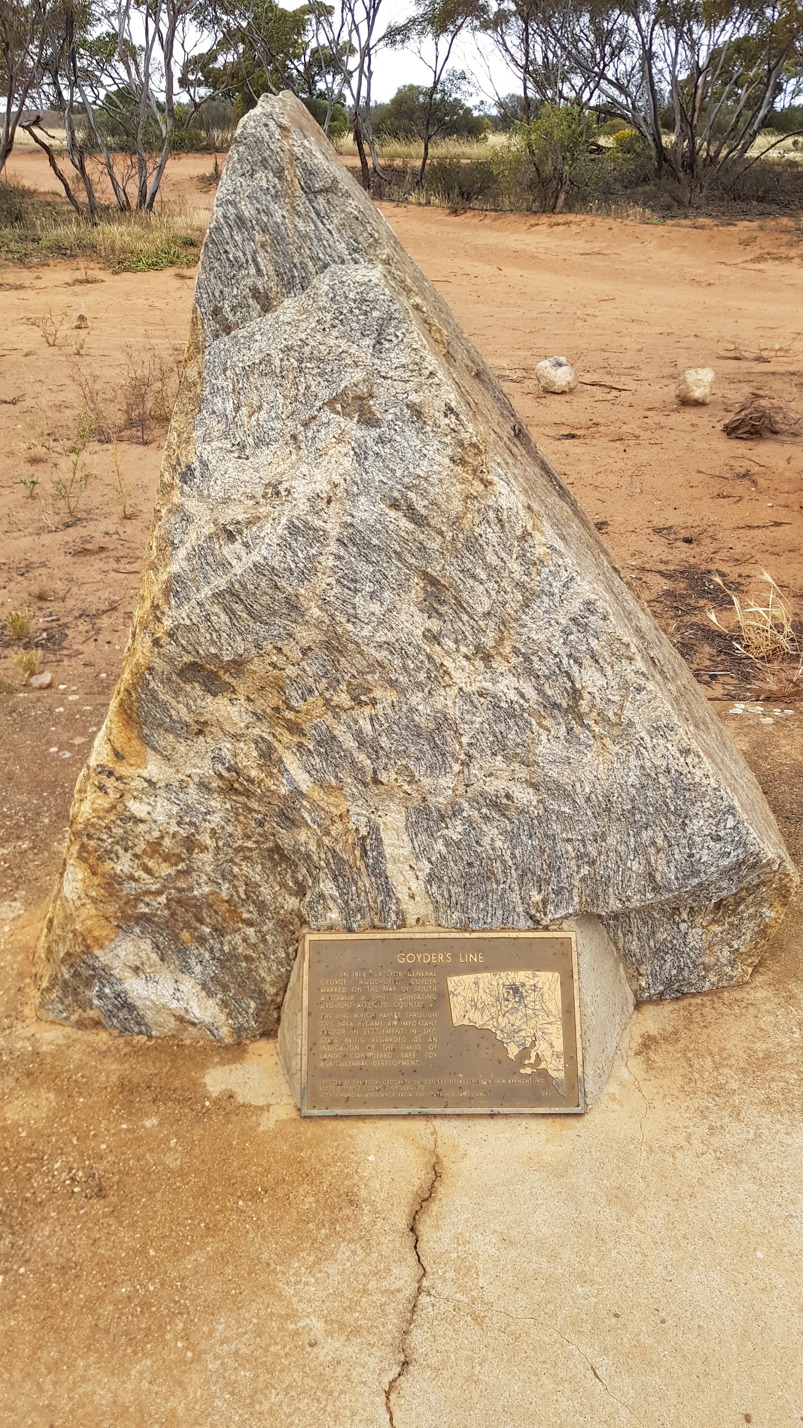 Goyders Line Monument Rest Area 3