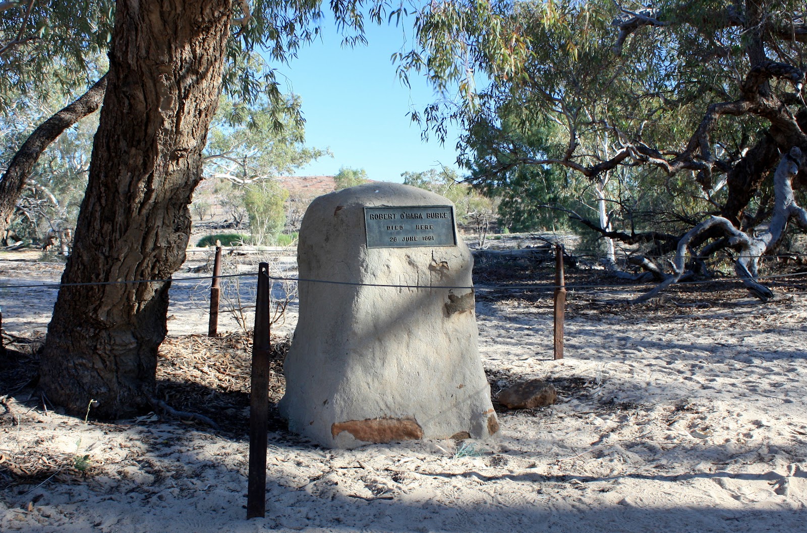 Burke's Grave Site 2