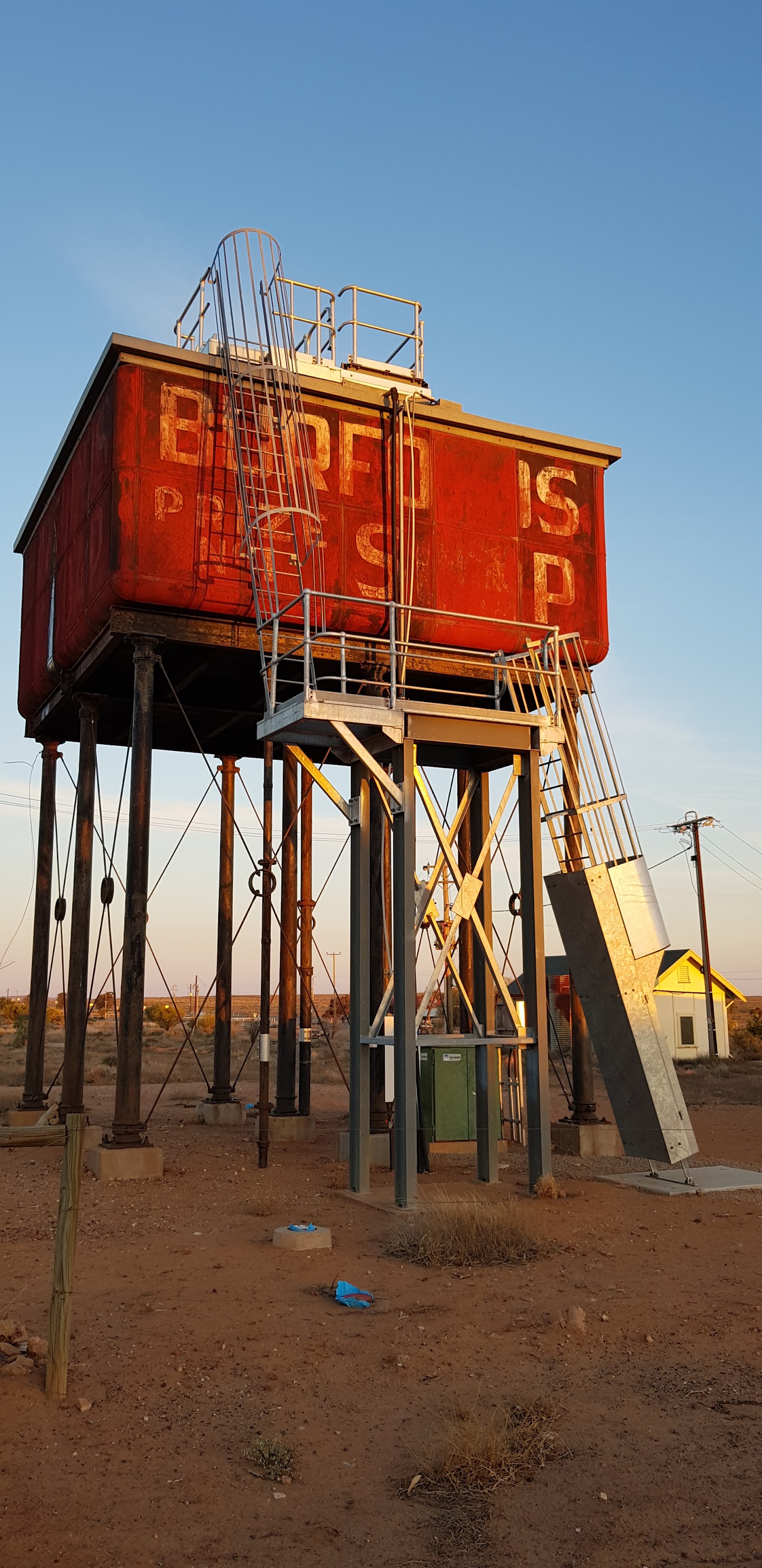 Burns/Cockburn Rest Area 3