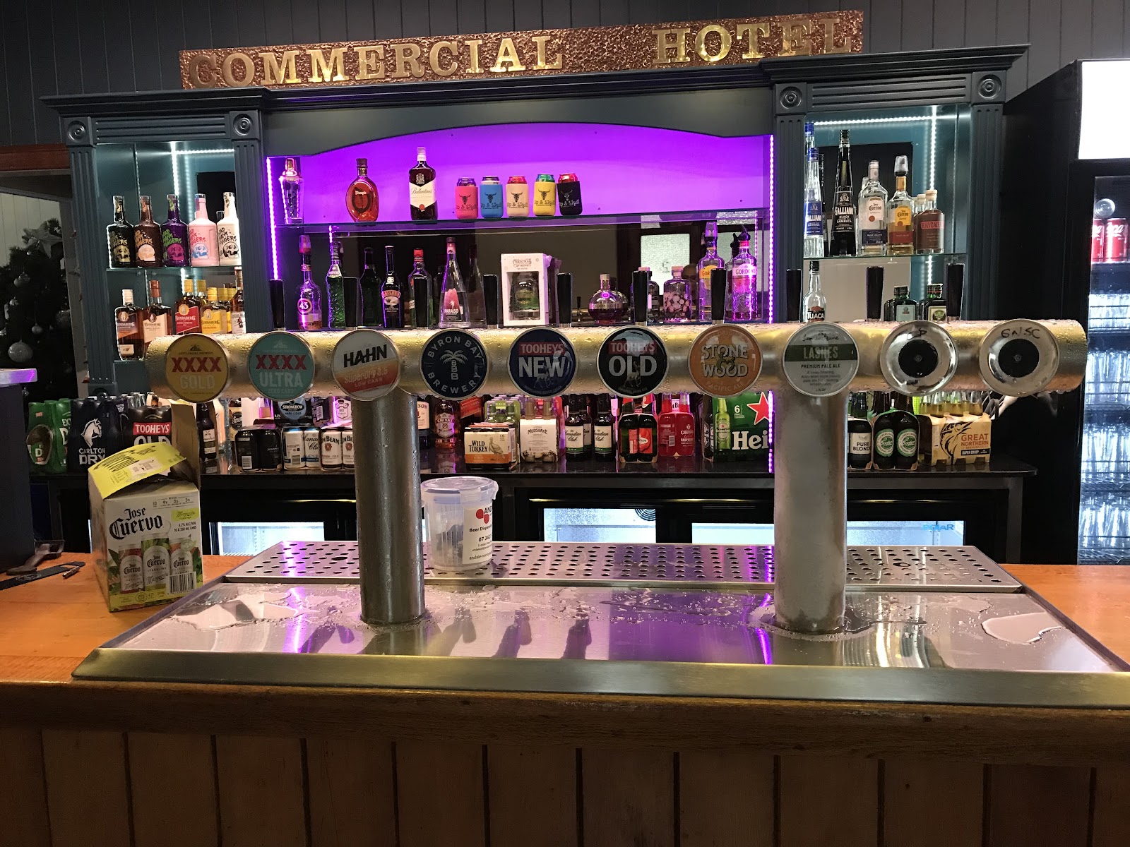 Sip & Skull Commercial Hotel Harrisville 3