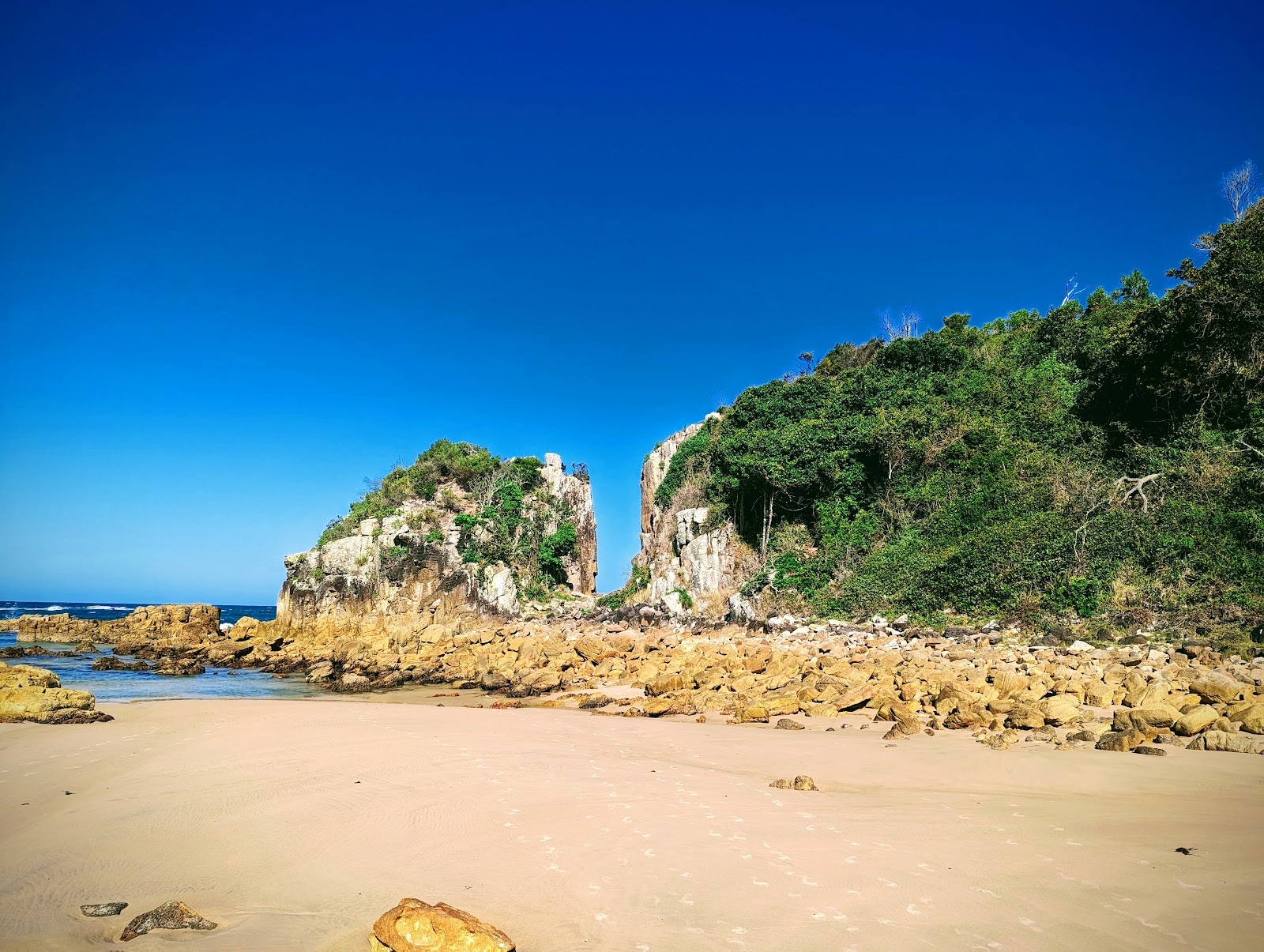 Crowdy Bay National Park 6