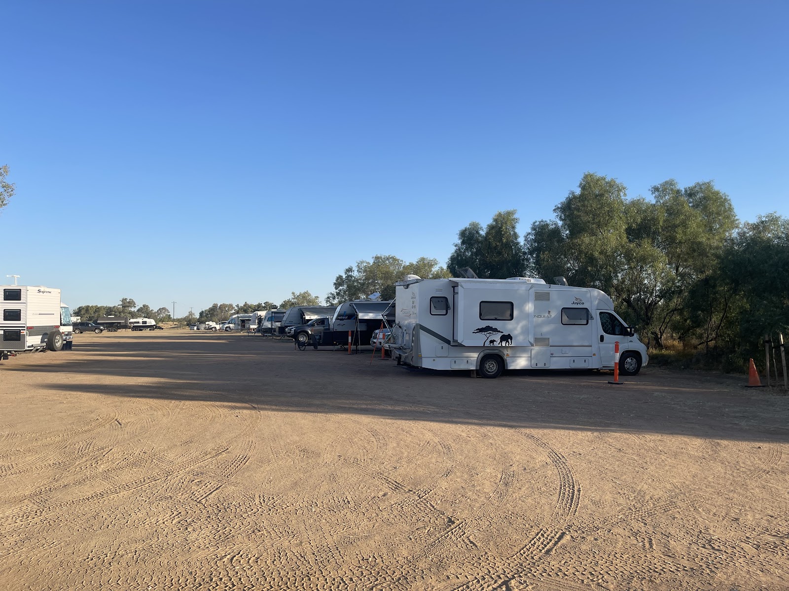 Apex Park Riverside Buish Camp - Longreach Waterhole 3