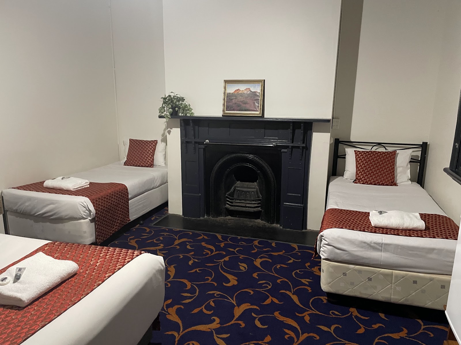 Riverina Hotel 3