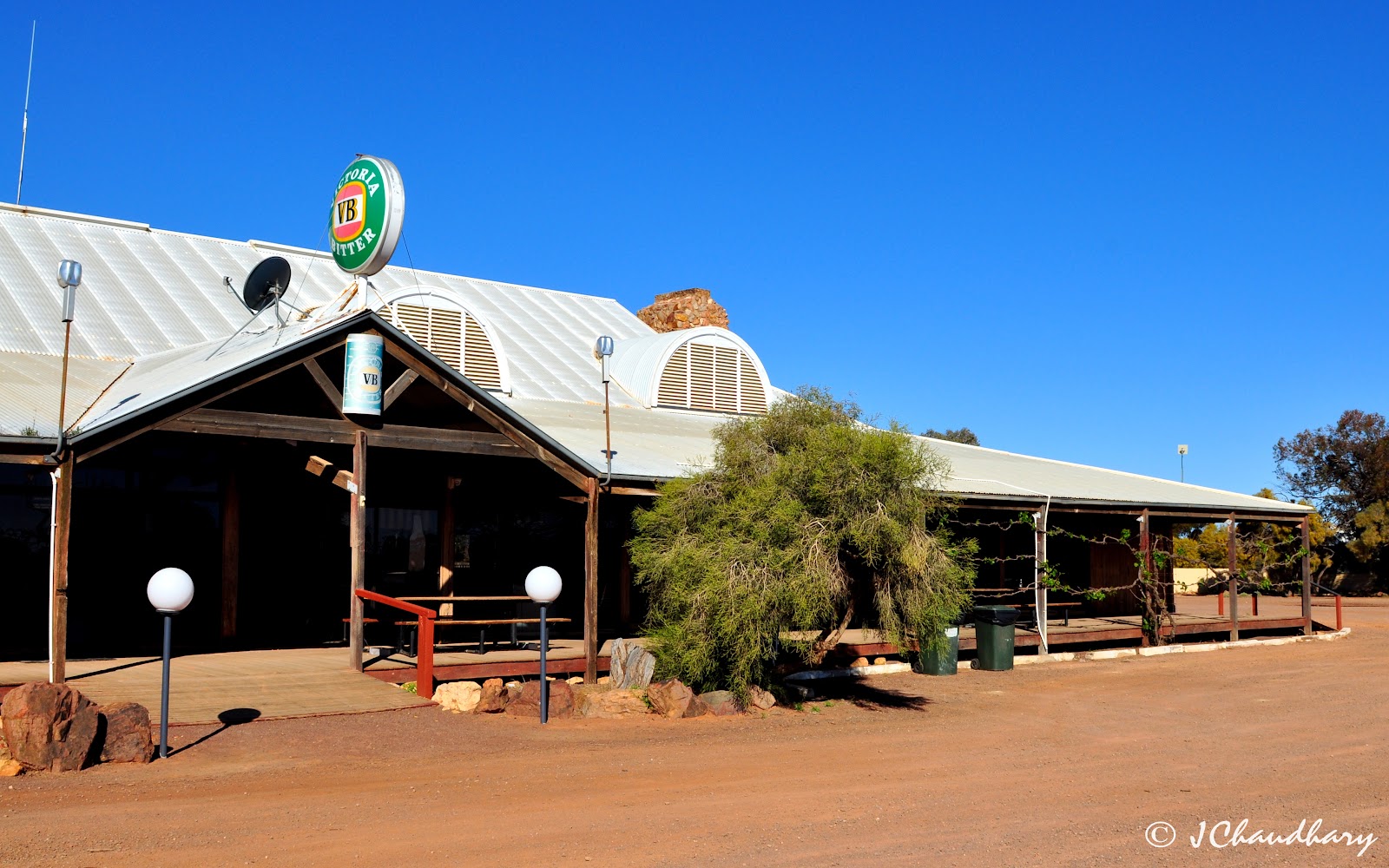 Glendambo Hotel/Motel and Caravan Park 2