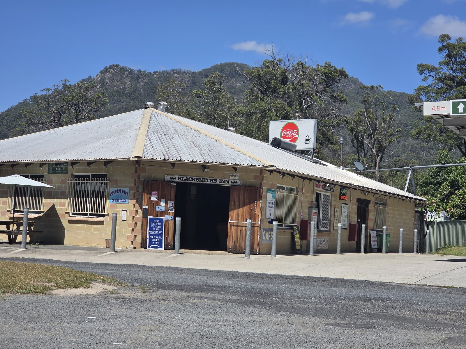 Johns River Tavern & Fuel Station 2