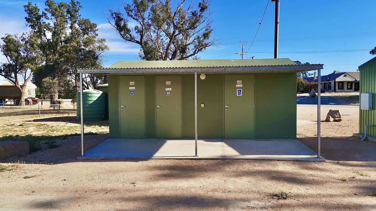 Wirrulla Progress Caravan Park 10