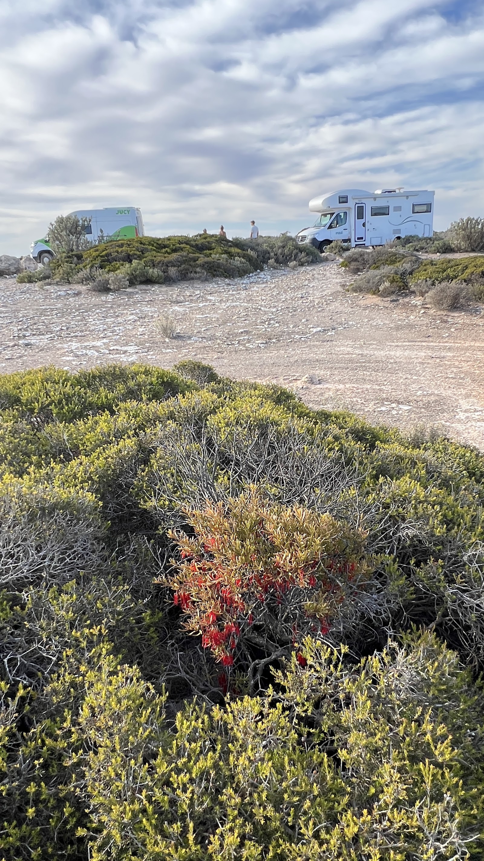 13km peg Eyre Hwy Parking 7