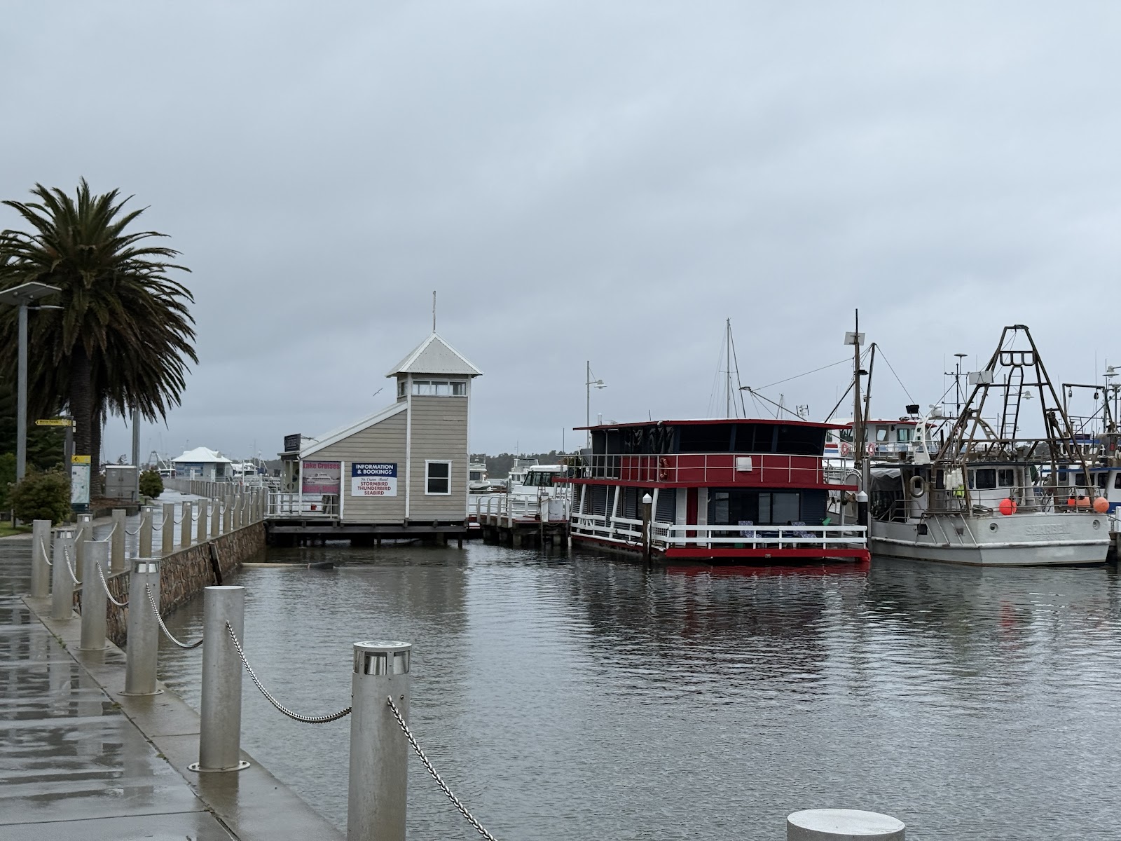 Lakes Entrance Recreation Reserve and Camping Ground 4