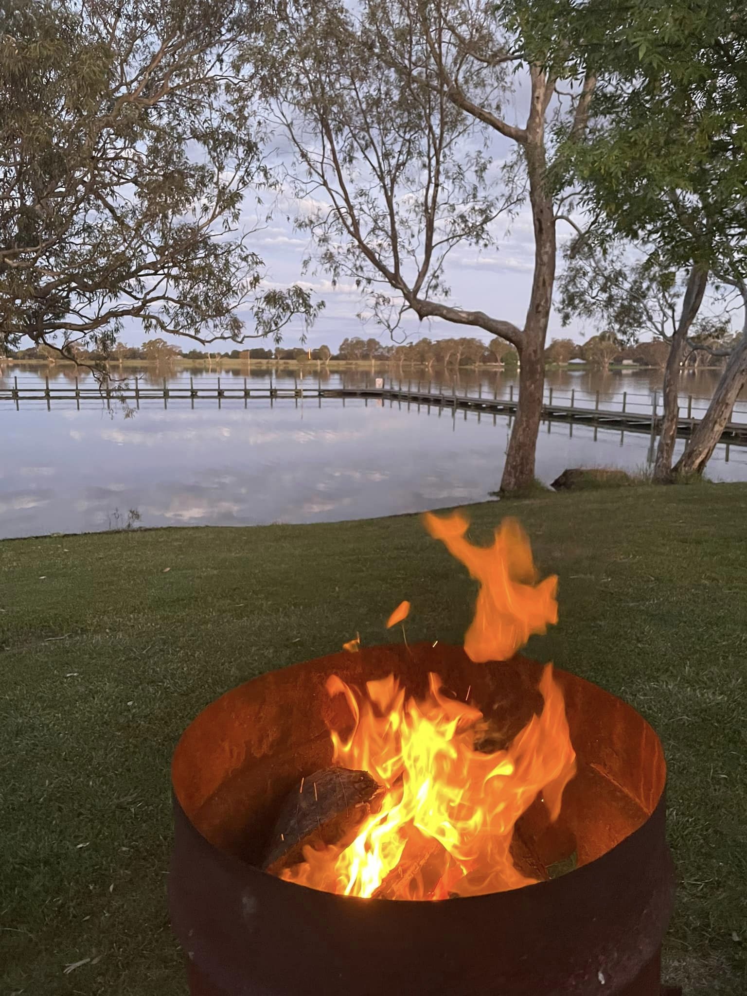 Lake Charlegrark Caravan Park 3