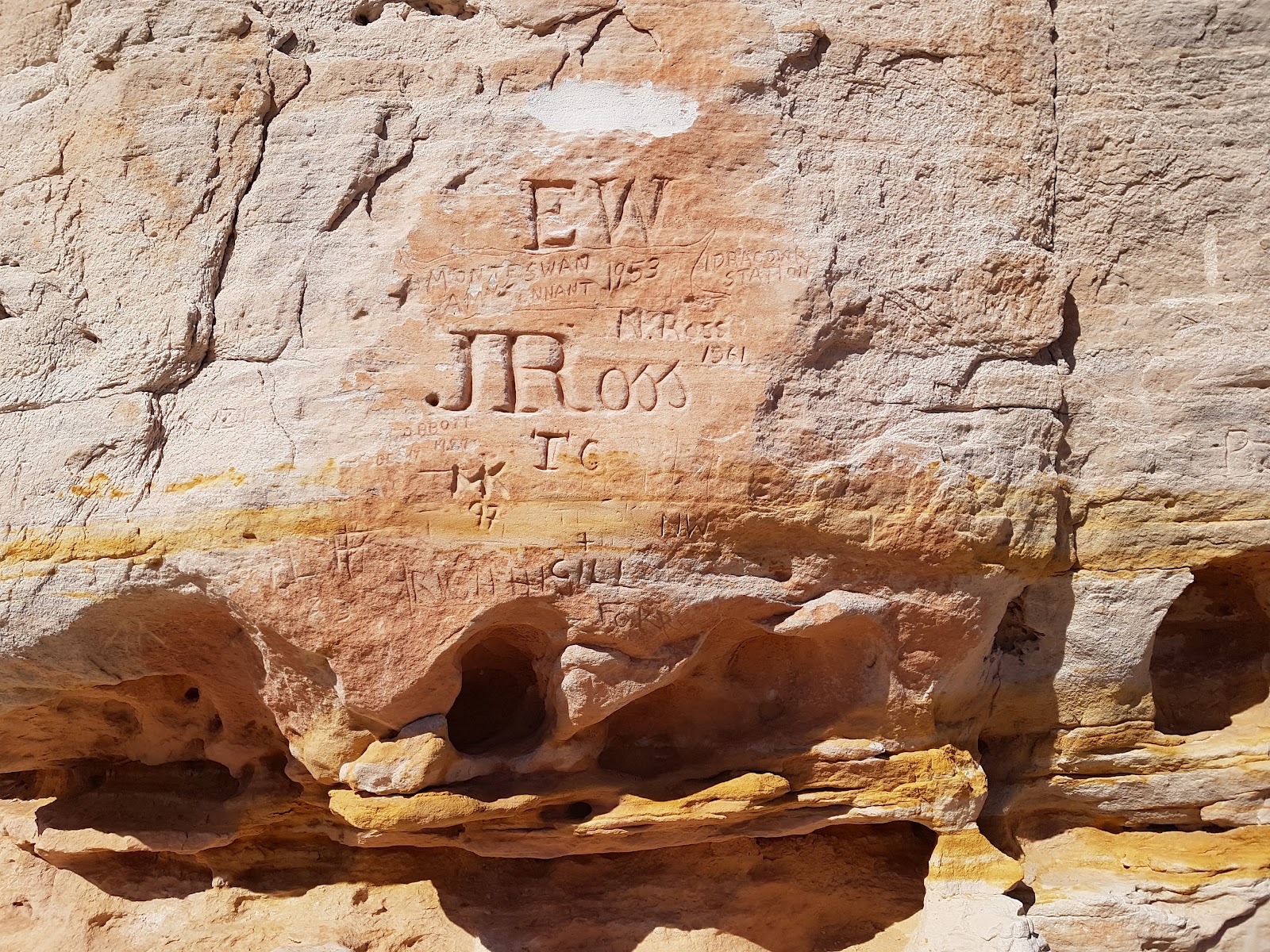 Chamber's Pillar Historical Reserve 3