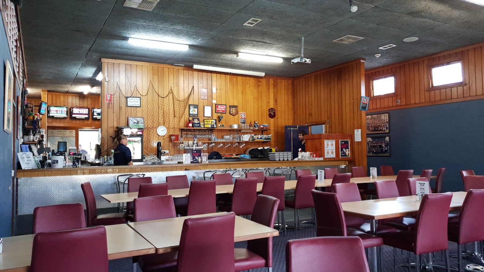 Bottlemart Express - Brolga Hotel 2