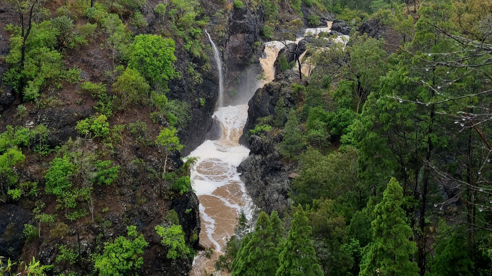Kinbombi Falls 3