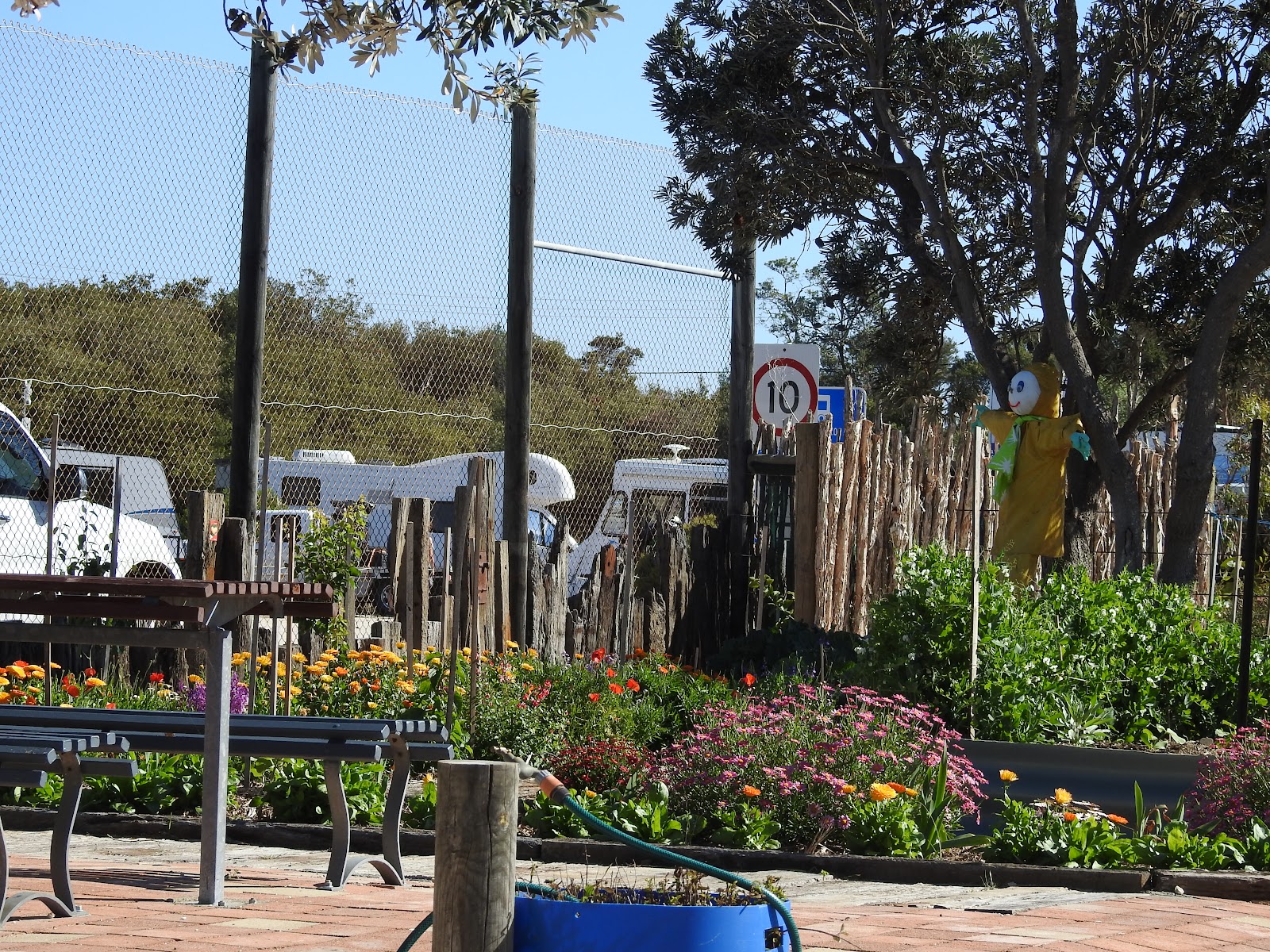 Golden Paradise Beach Tourist info Centre & Community Tourist Park RV Rest STOP. 3