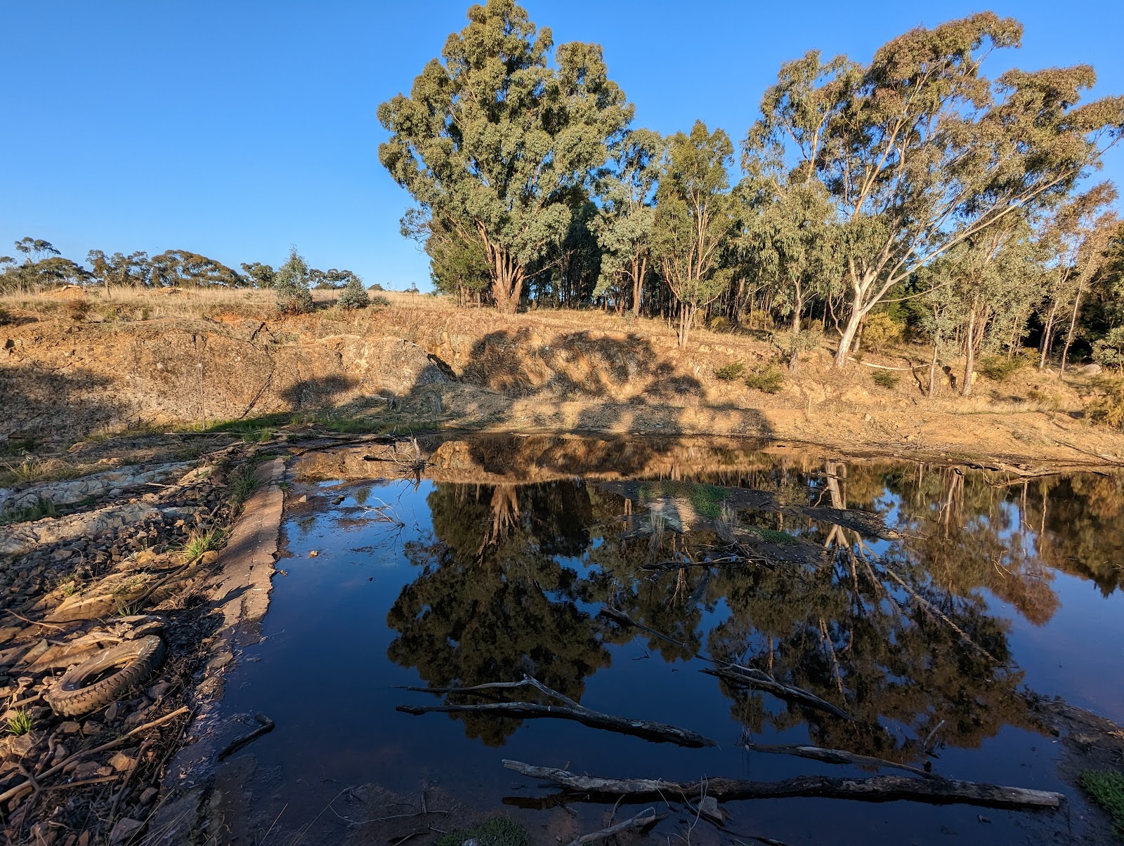 Teddington Reservoir - St Arnaud Range NP 3