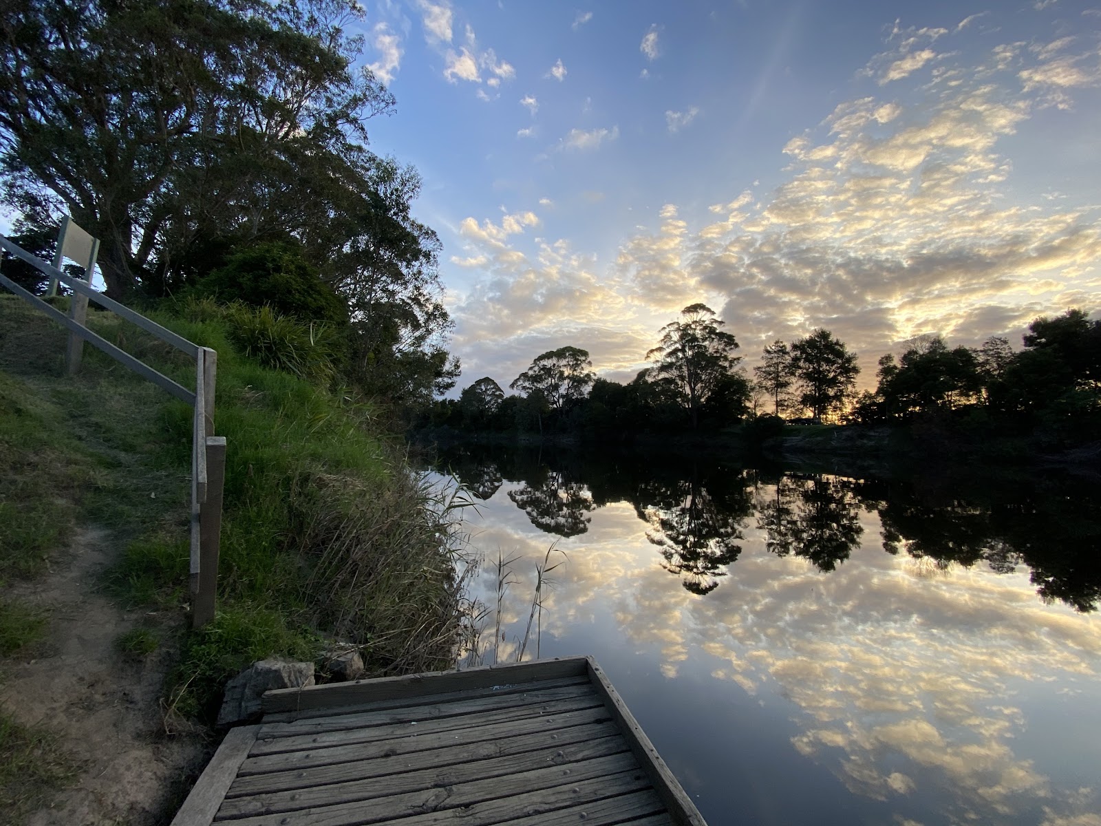 Snowy River roadside rest area 1 3