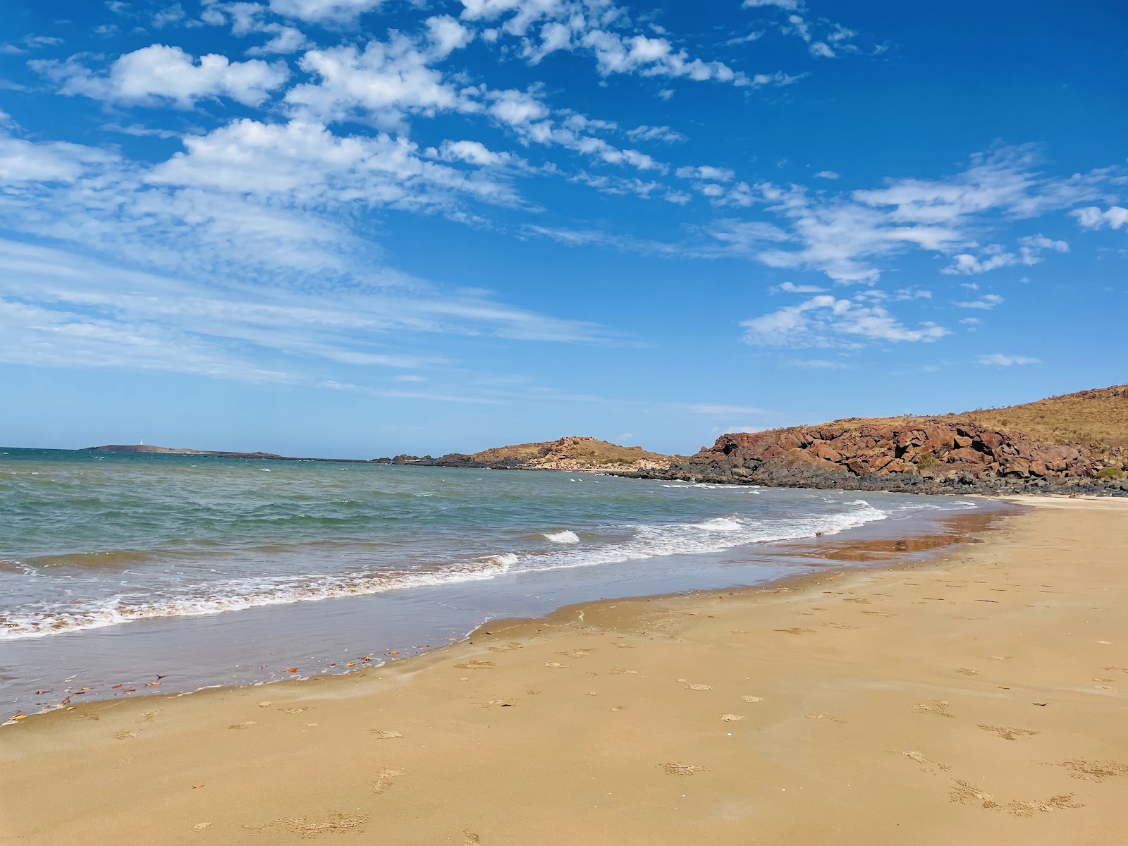 Settlers Beach 2