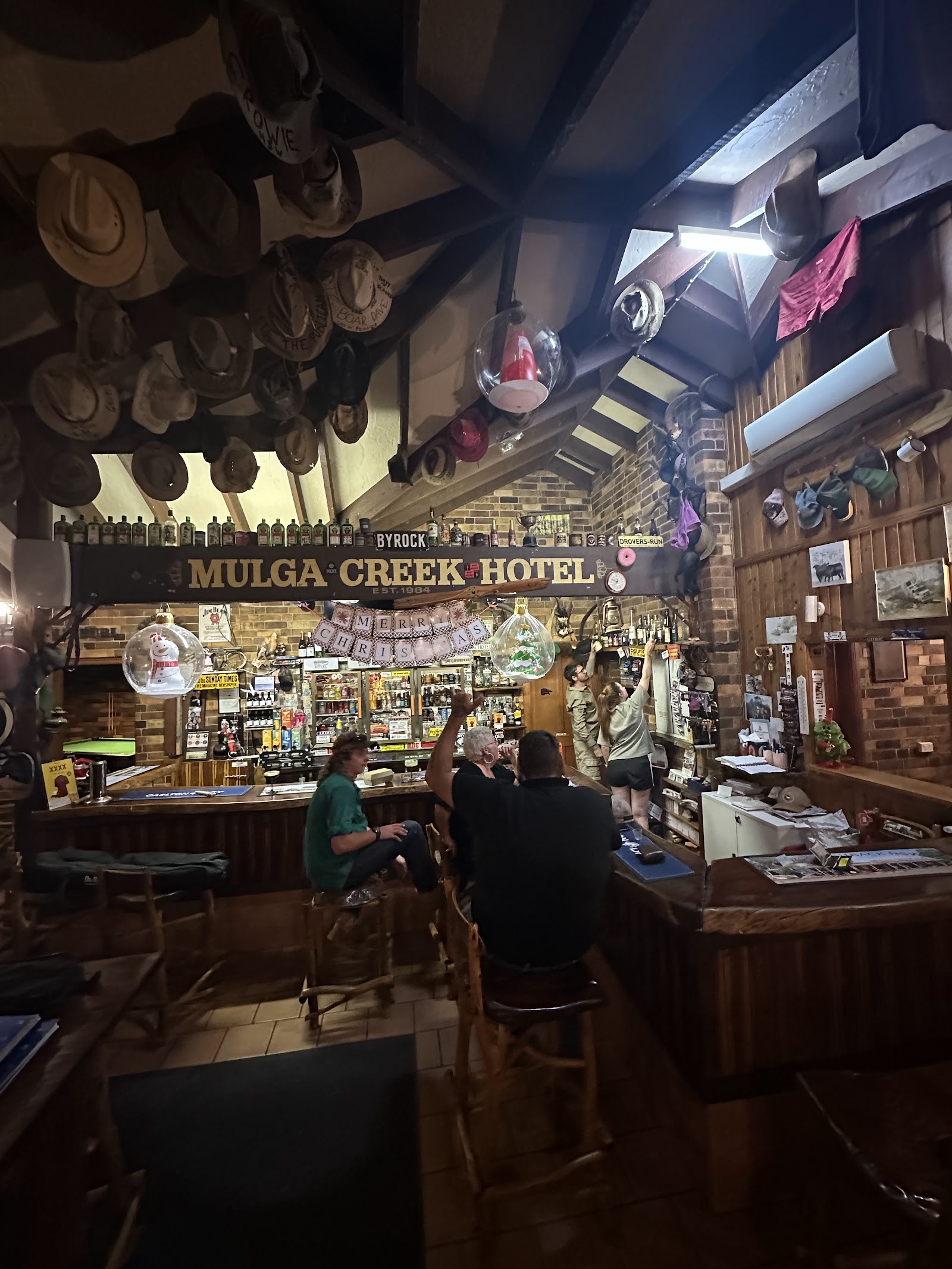 Mulga Creek Hotel Mitchell Hwy 3