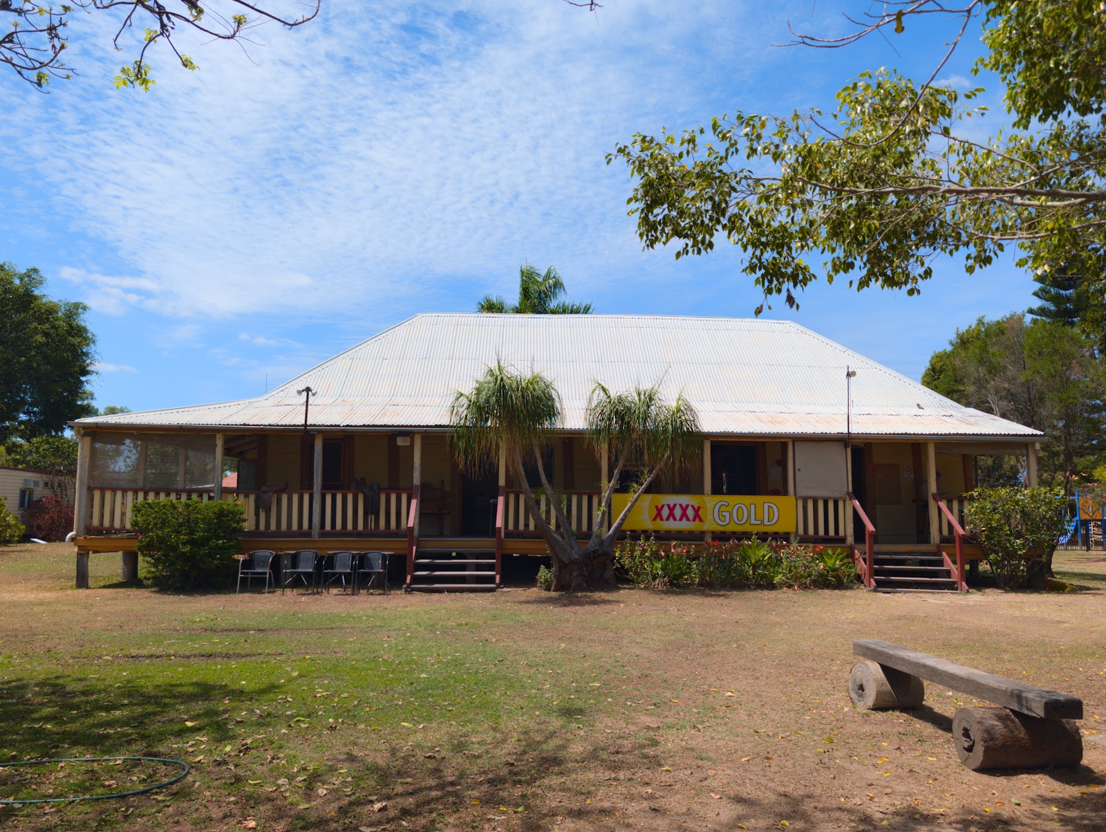 Bowen River Hotel 3
