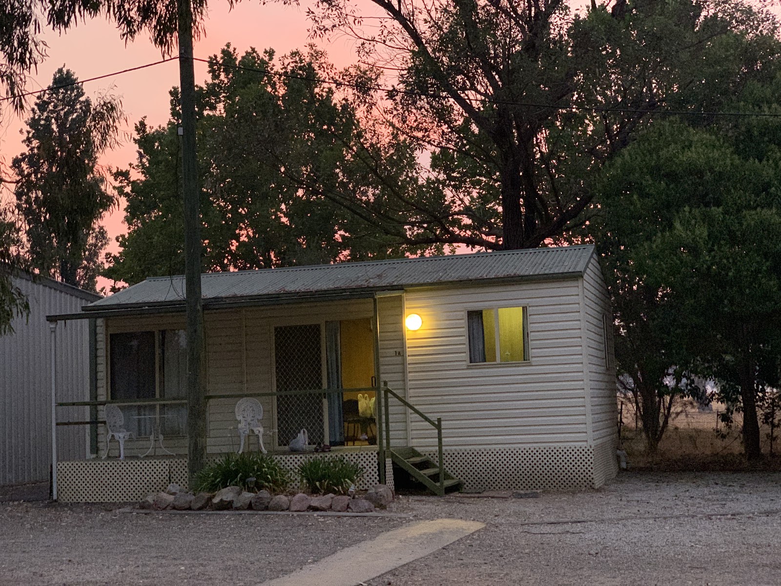 Corryong Caravan Park 8