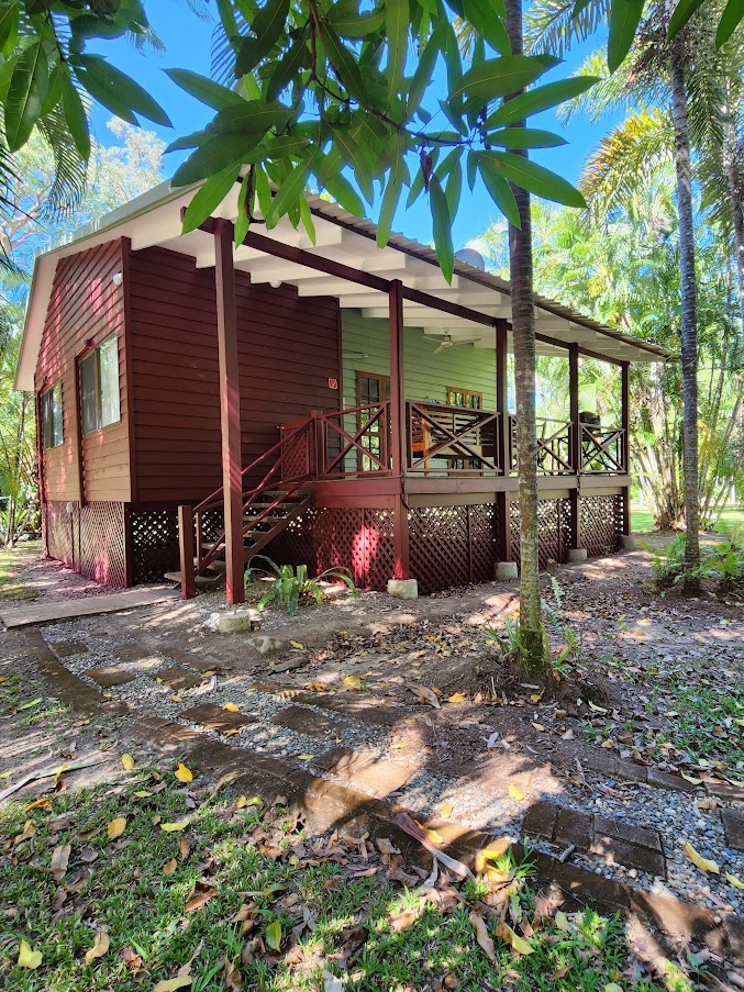 Bloomfield Cabins and Camping 4