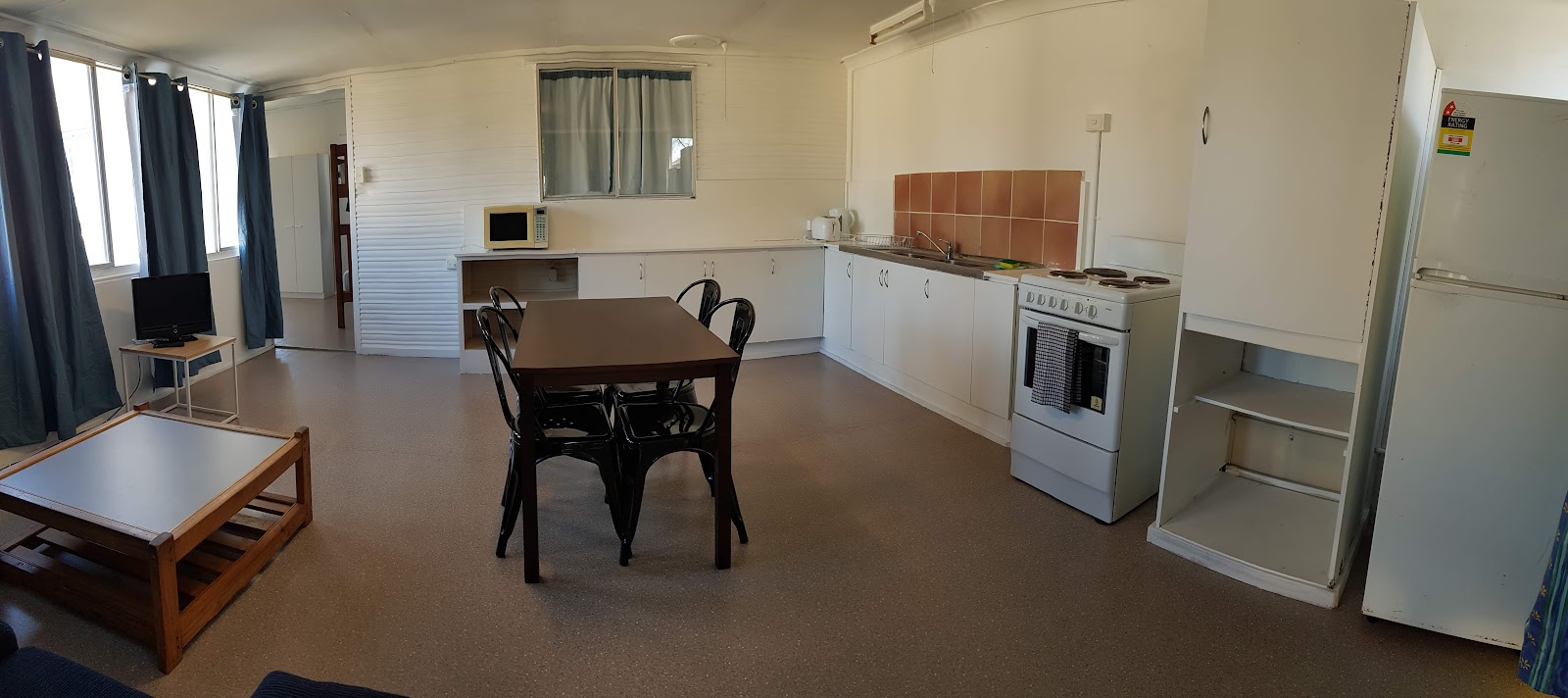 Aussie Gardens Caravan Park 4