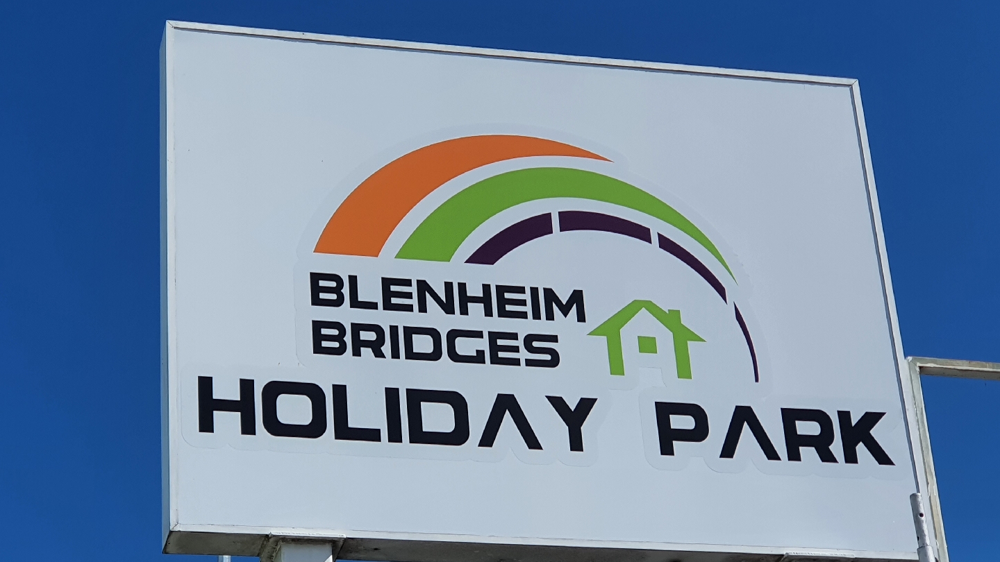 Blenheim Bridges Holiday Park 5