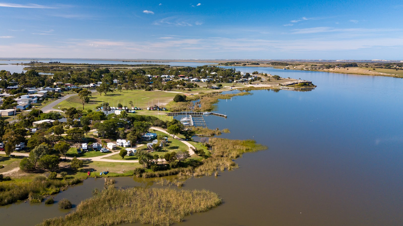 Clayton Bay Riverside Holiday Park 4