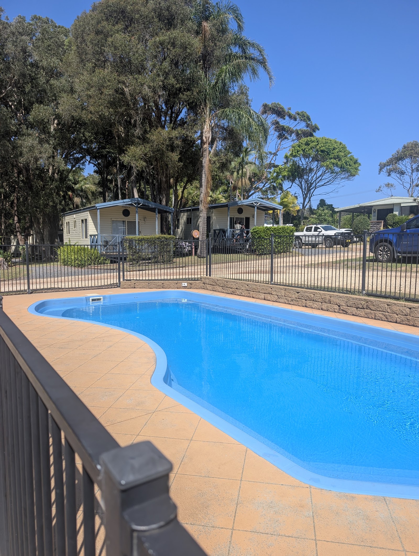 Flynns Beach Caravan Park 3