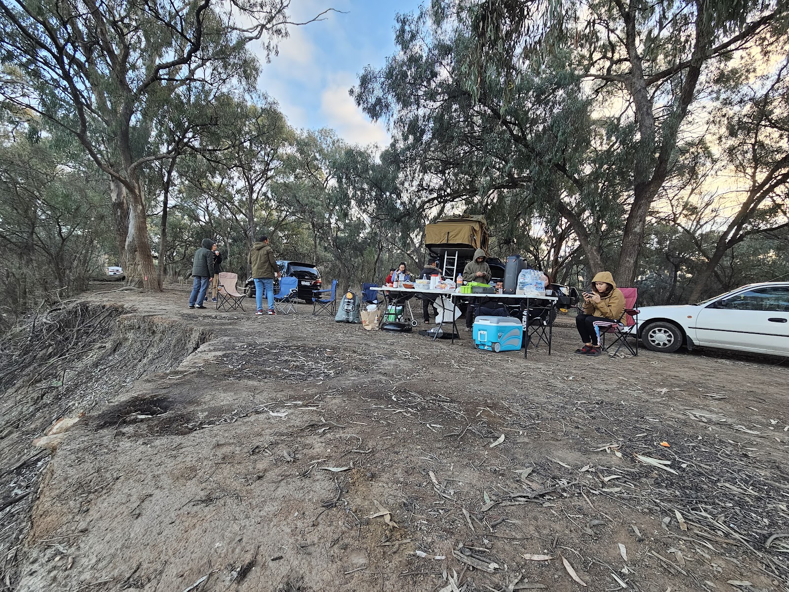 Free camp on the river 10