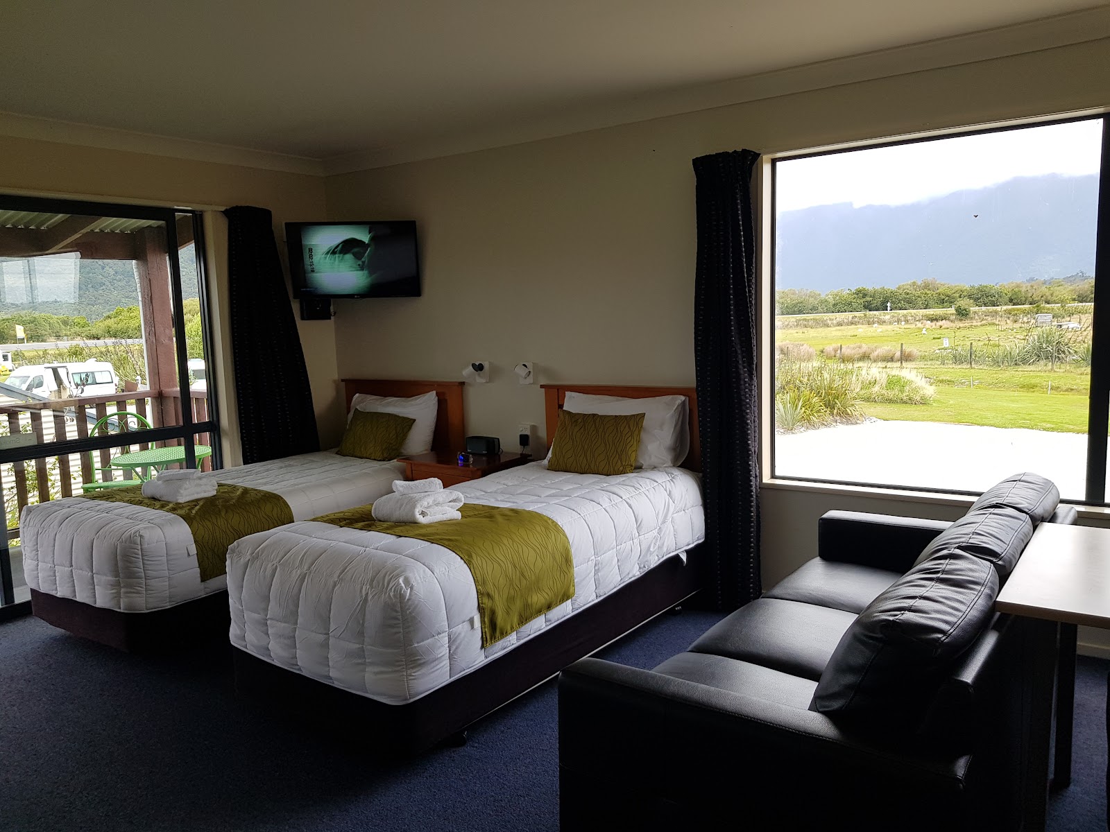 Haast River Motels & Holiday Park 3