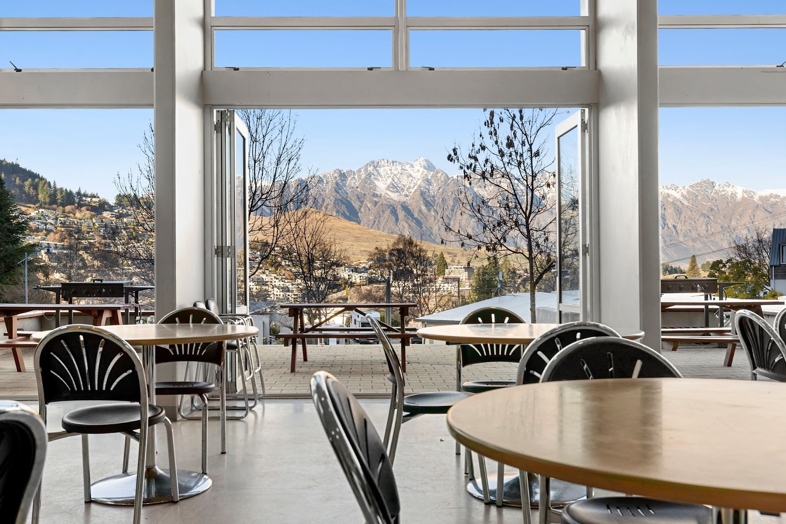 Hampshire Holiday Parks - Queenstown Lakeview 6