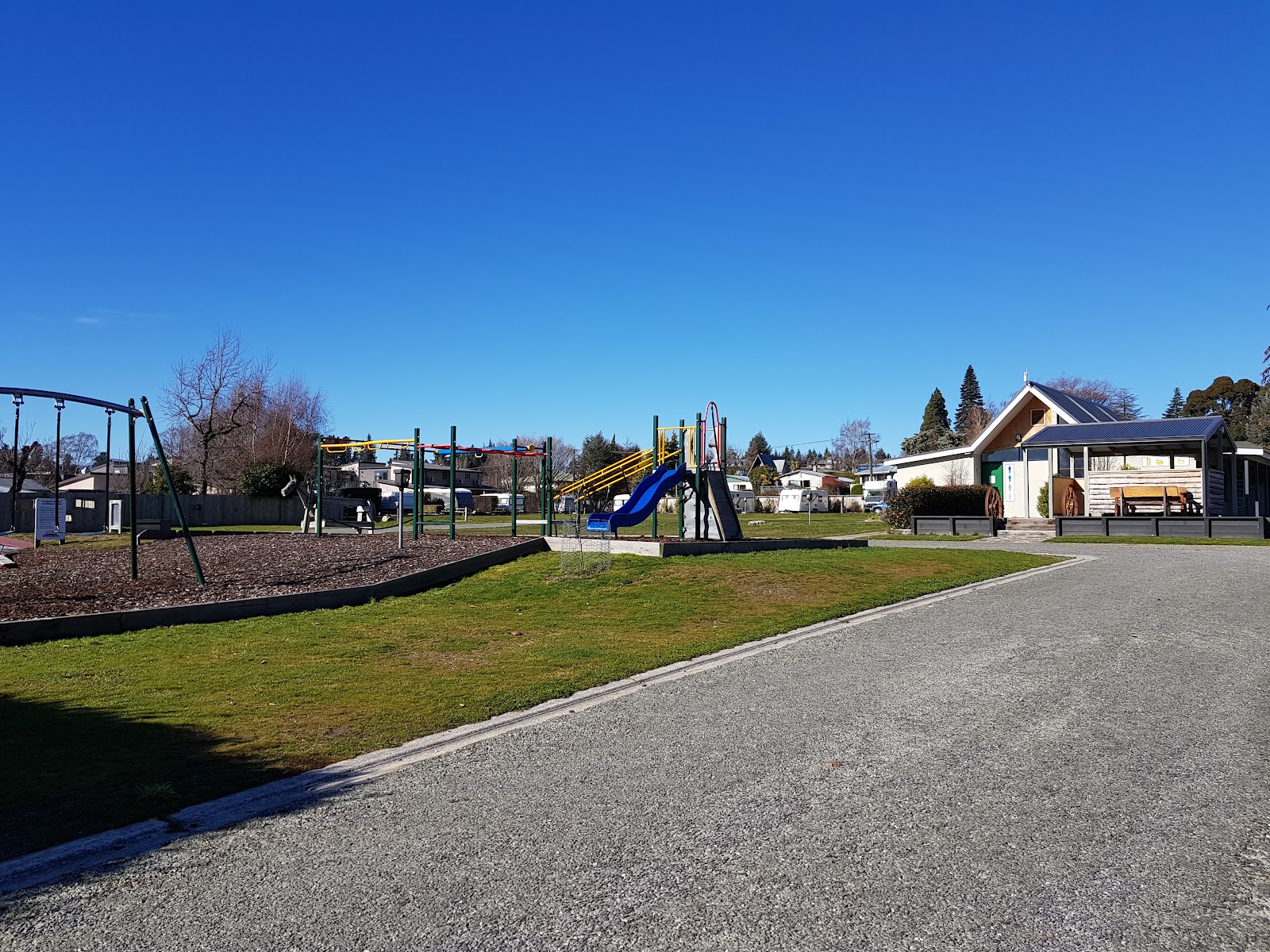 Hampshire Holiday Parks - Wanaka 7