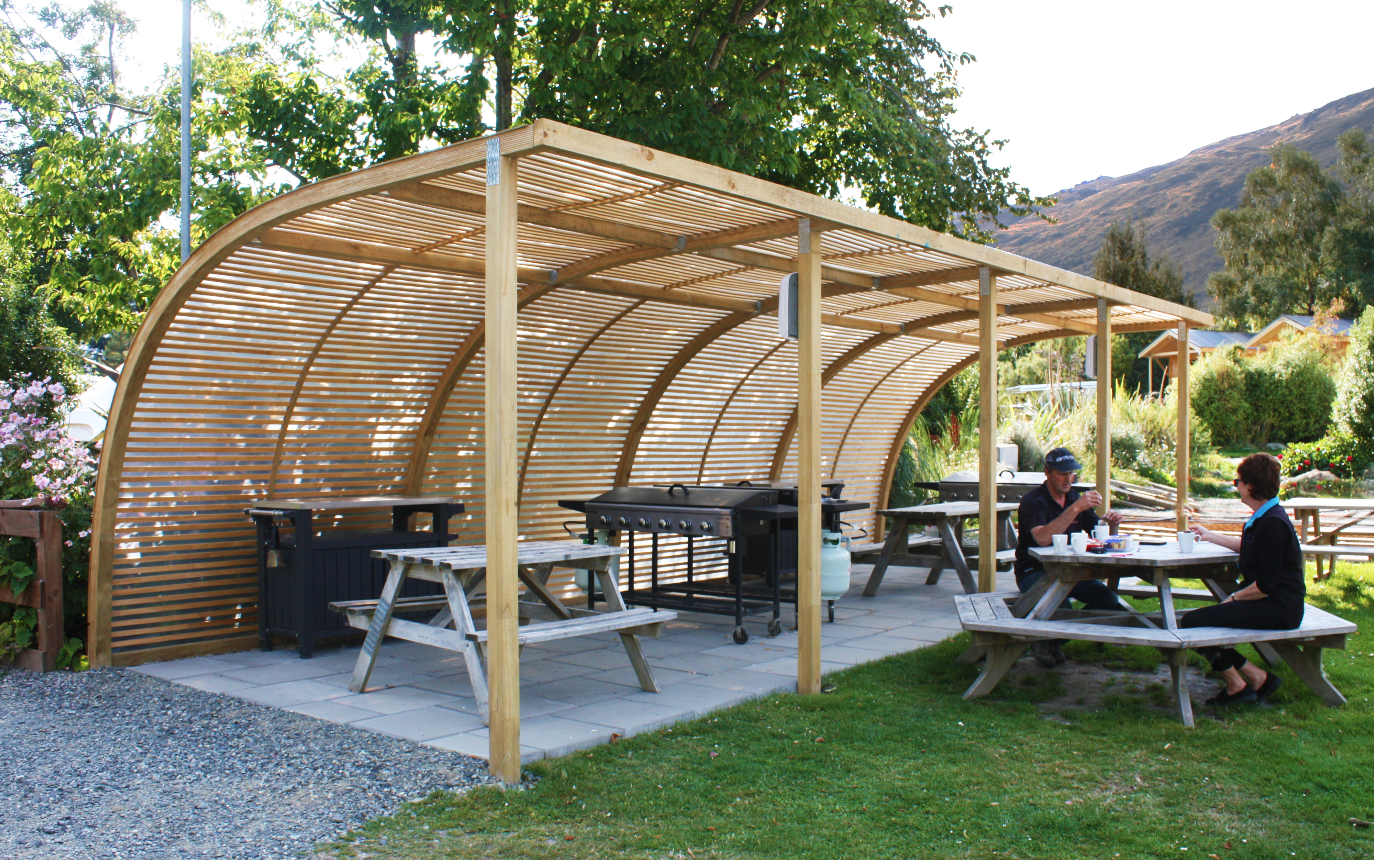 Kingston TOP 10 Holiday Park 3