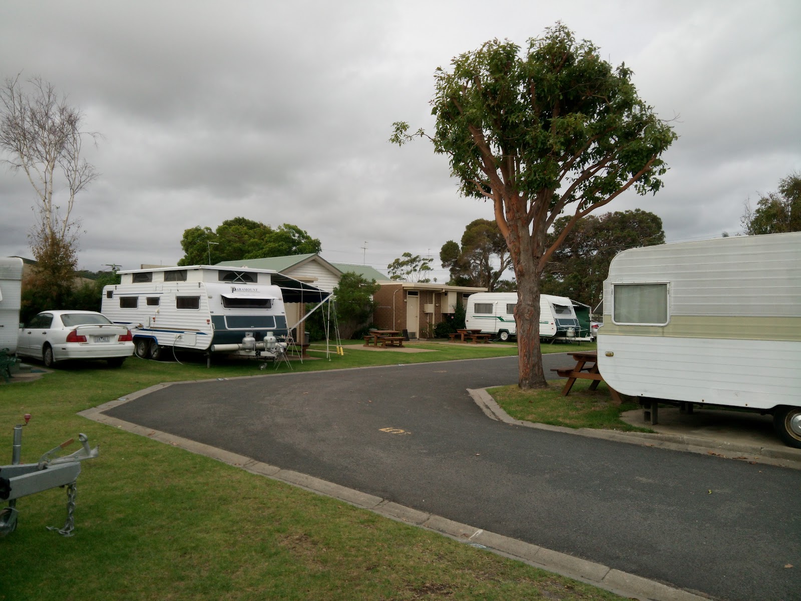 Lakes Haven LONG TERM STAY Accommodation (no short term stays) 2