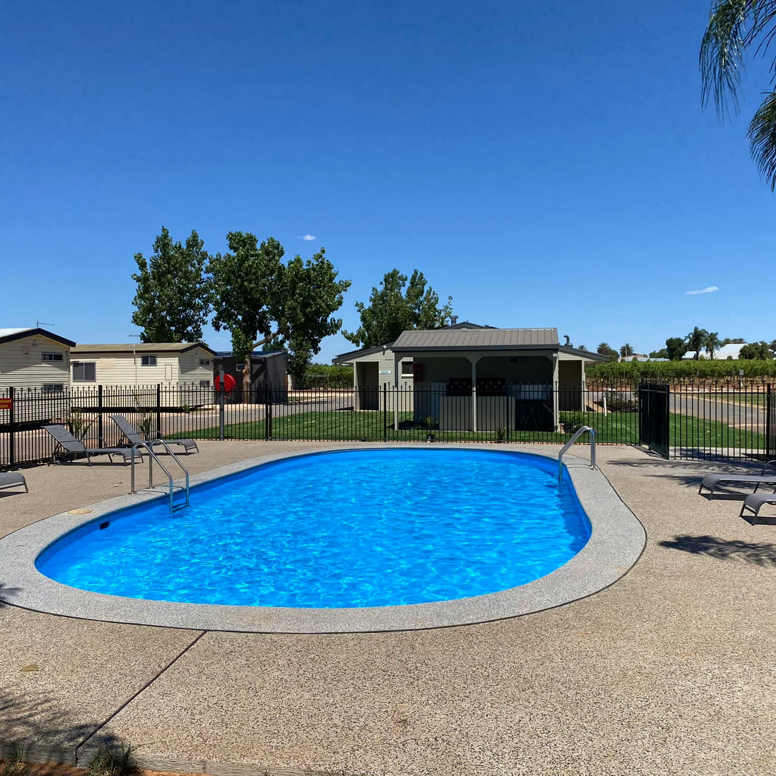 Mildura River End Holiday Park 3